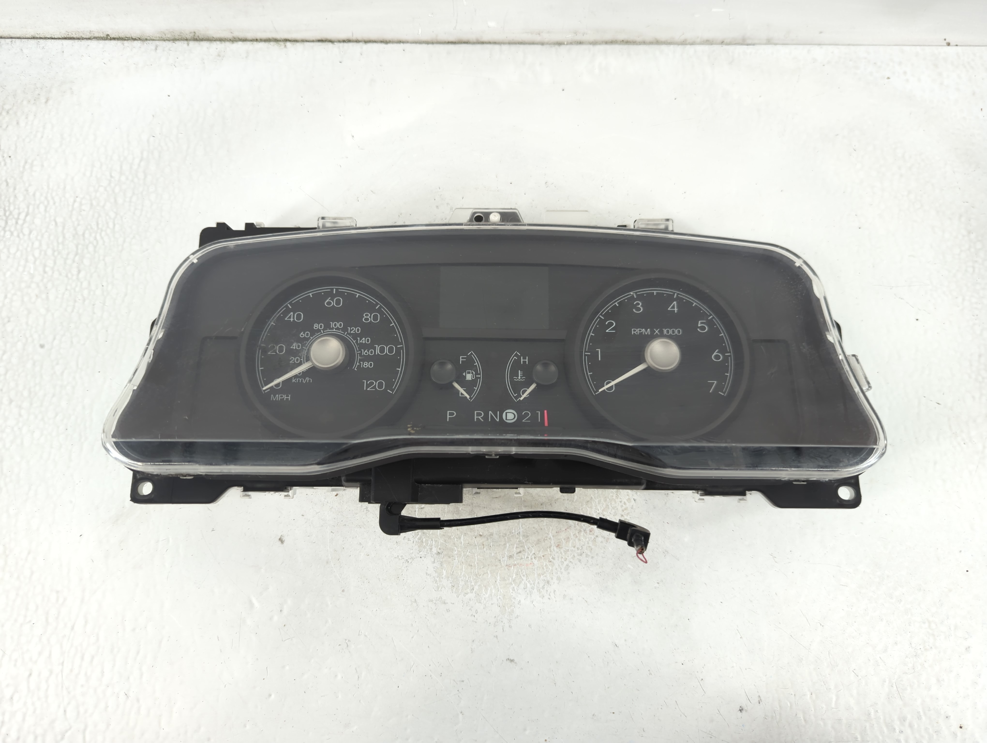 Picture of 2007-2008 Lincoln Town Car Speedometer Instrument Cluster Gauges 792777