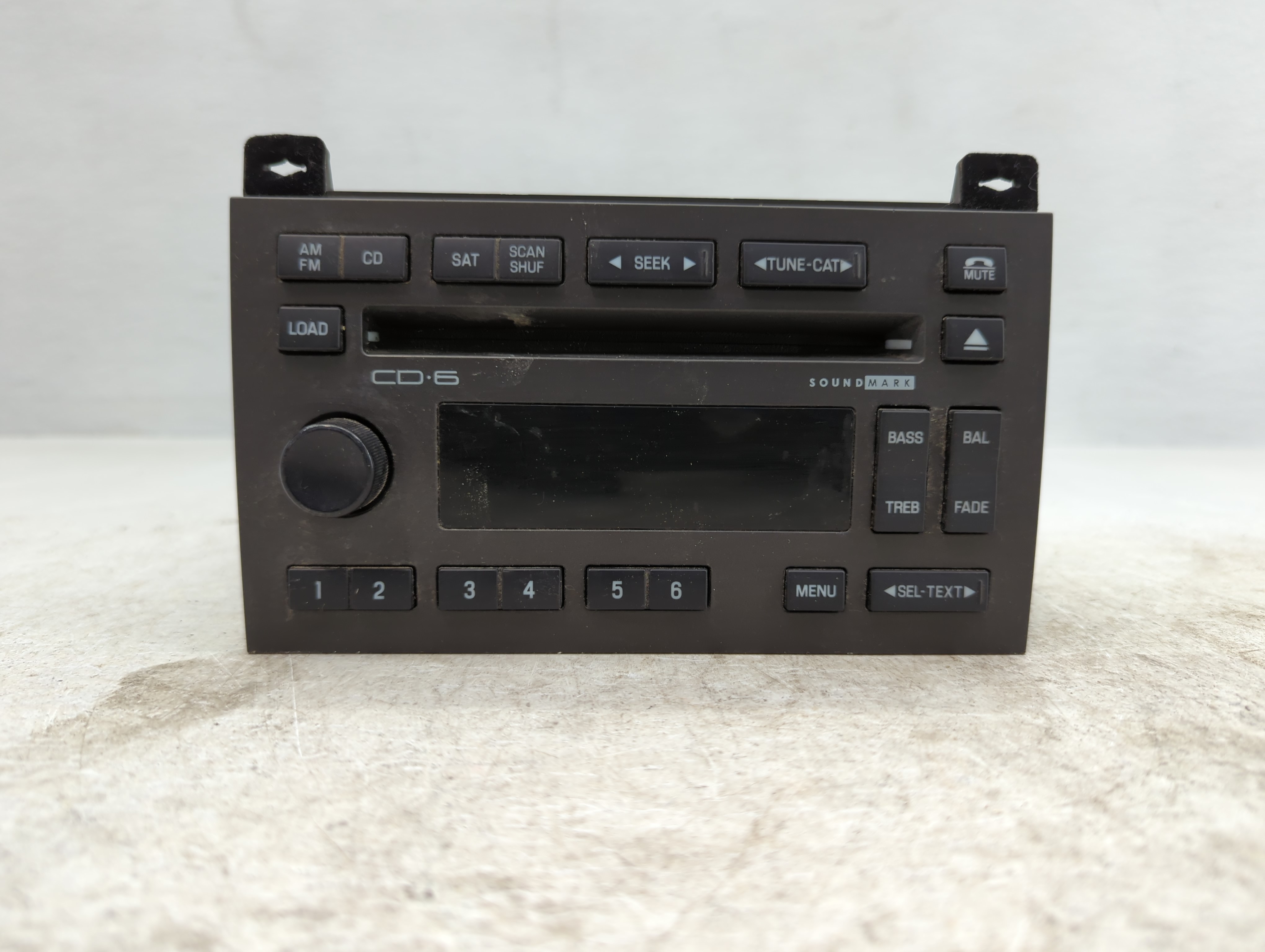 Picture of 2008-2011 Lincoln Town Car Am Fm Cd Player Radio Receiver 792778