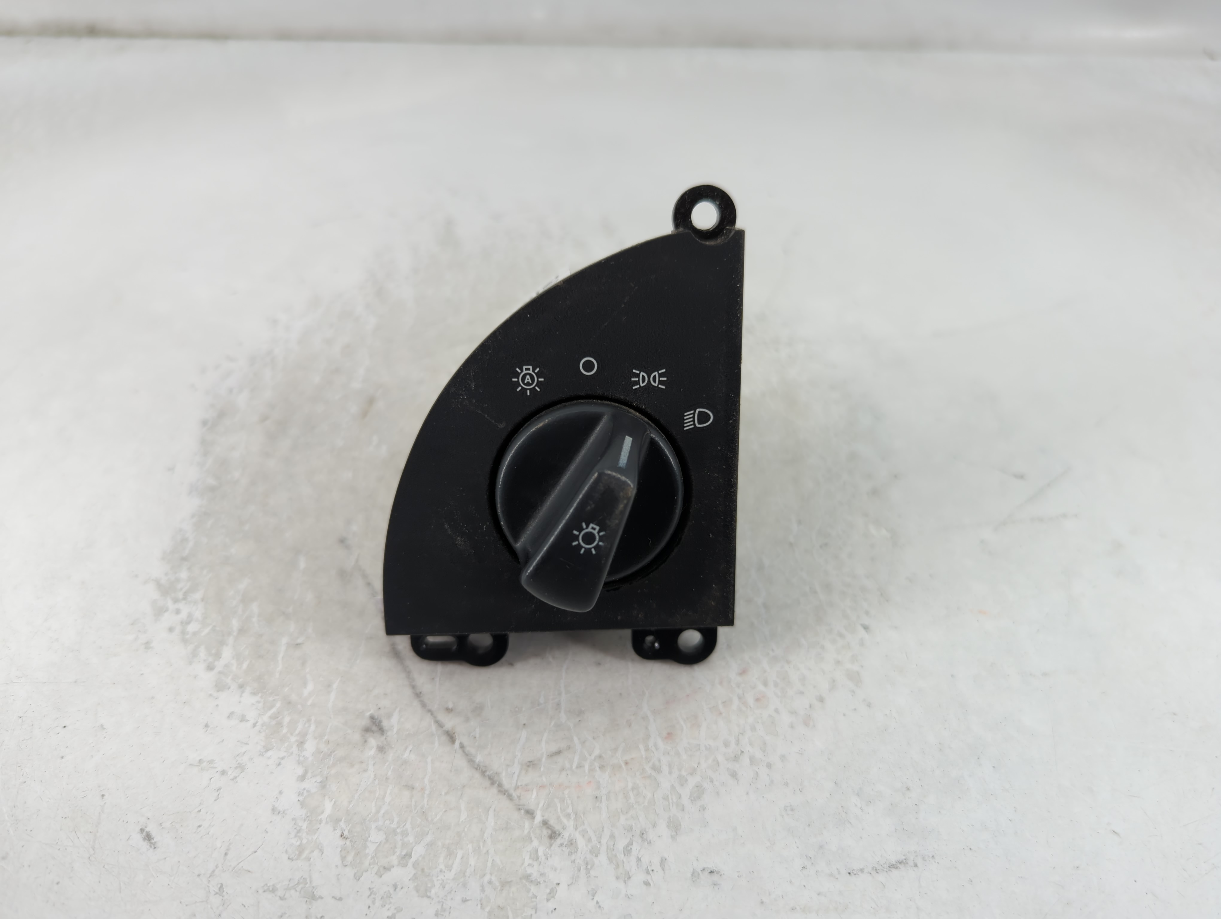 Picture of 2008 Lincoln Town Car Headlight Head Light Switch Lamp Control 792810