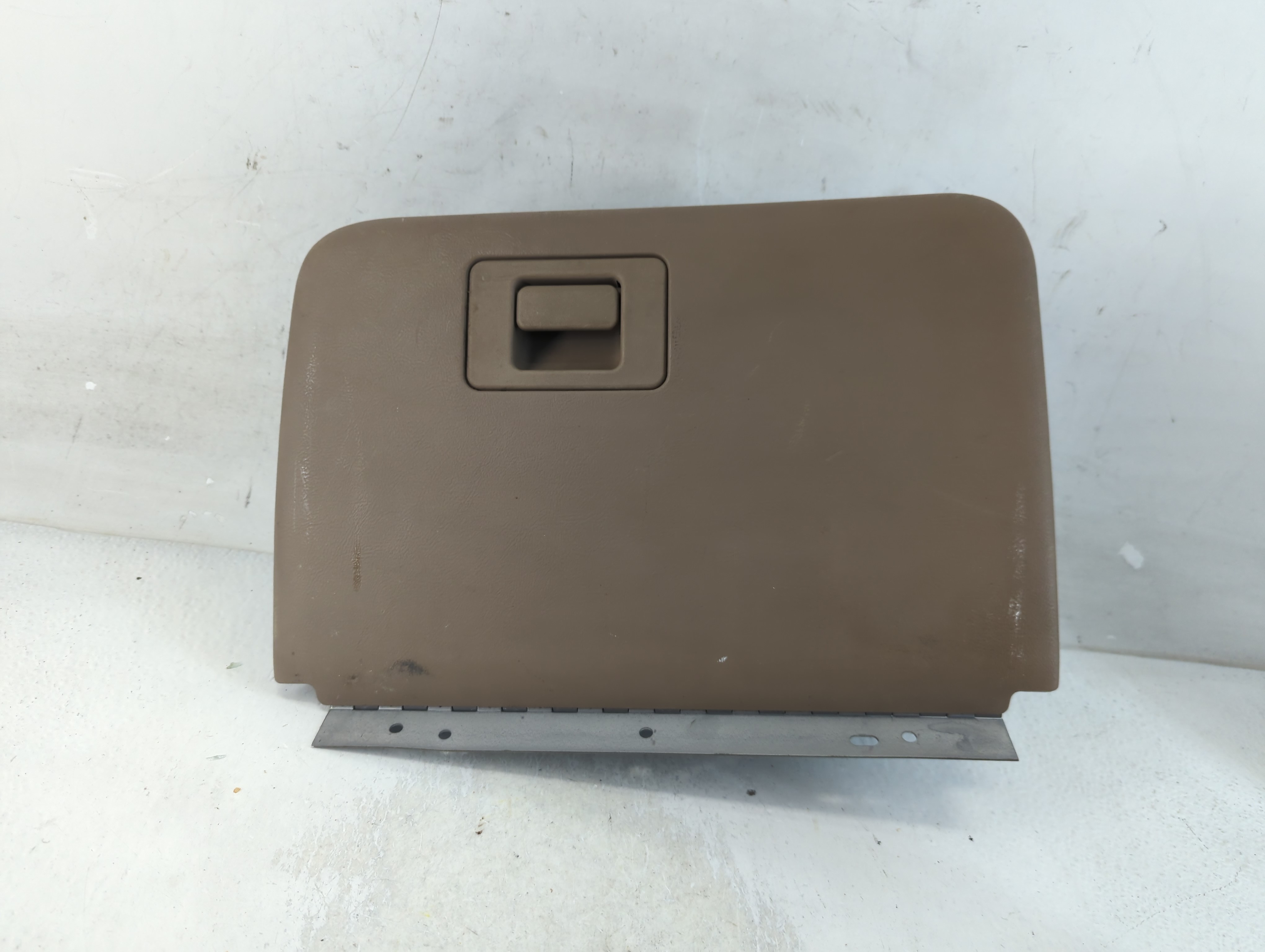 Picture of 1998 Ford Ranger Passenger Glove Box Door Storage Compartment 792996