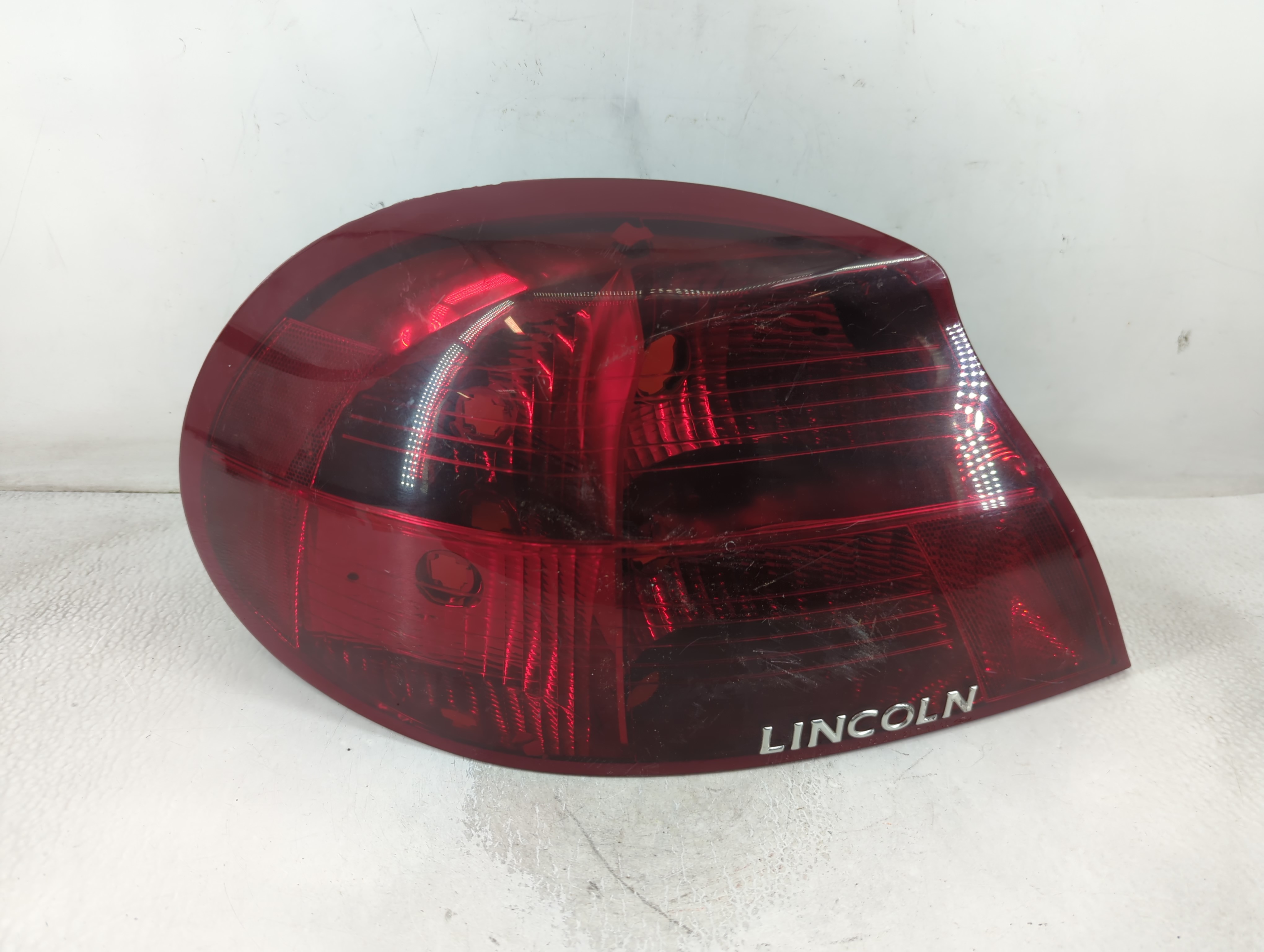Picture of 2002 Lincoln Continental Driver Left Side Tail Light Taillight Oem 793142
