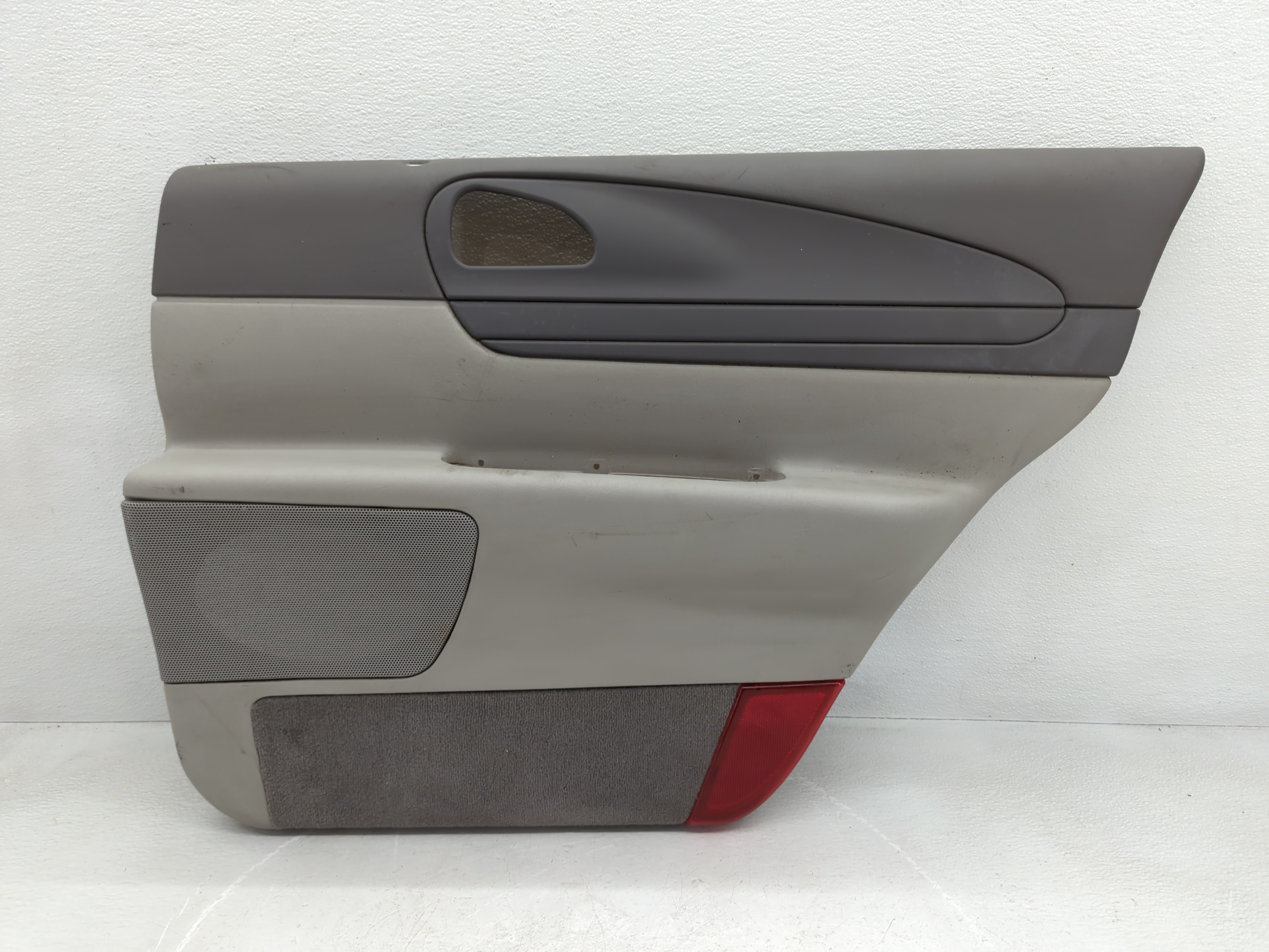 2002 Lincoln Continental Rear Right Passenger Interior Door Panel Trim 793194 - Oemusedautoparts1.com