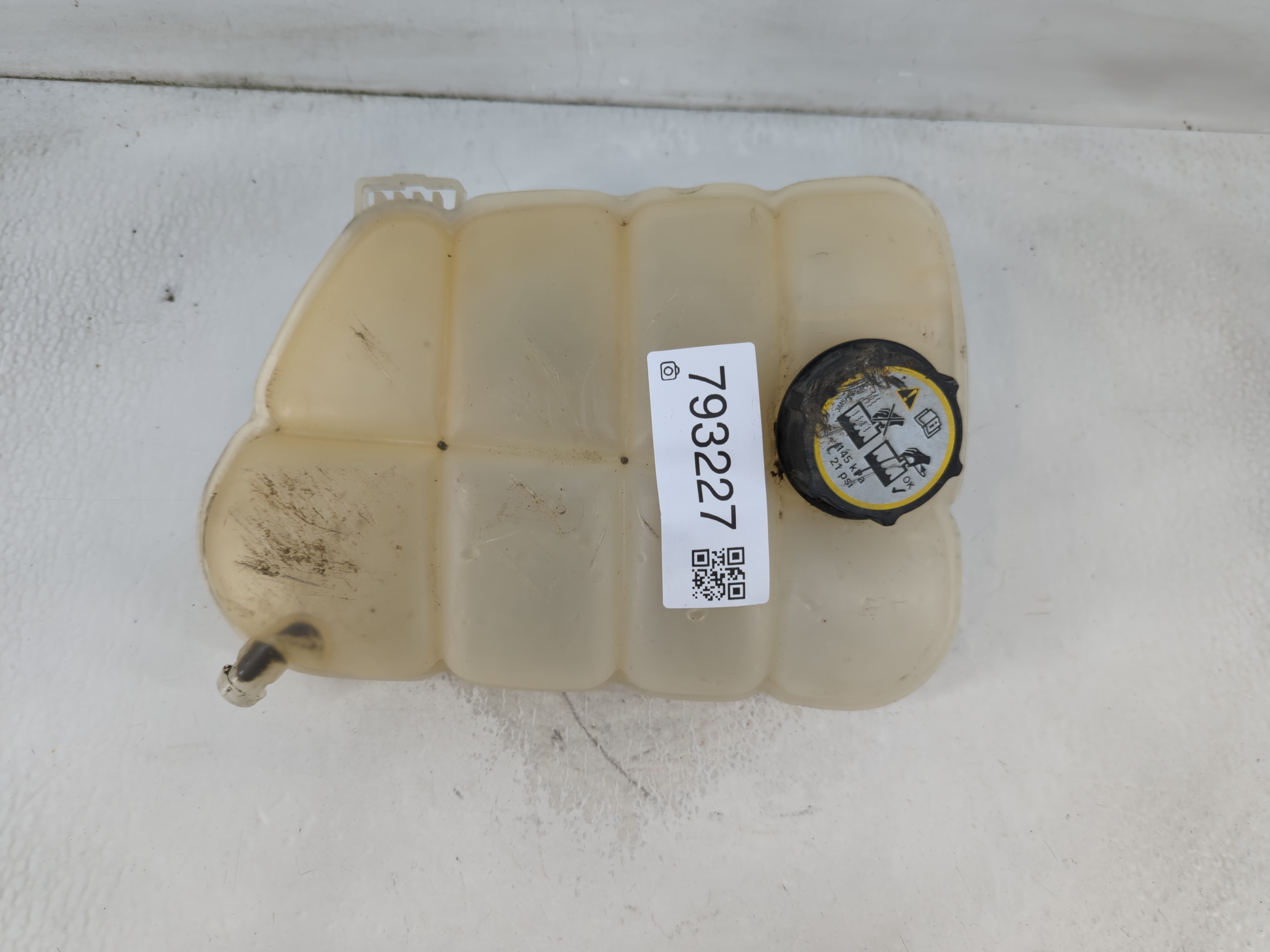 2013-2016 Ford Escape Radiator Coolant Overflow Expansion Tank Bottle 793227 - Oemusedautoparts1.com