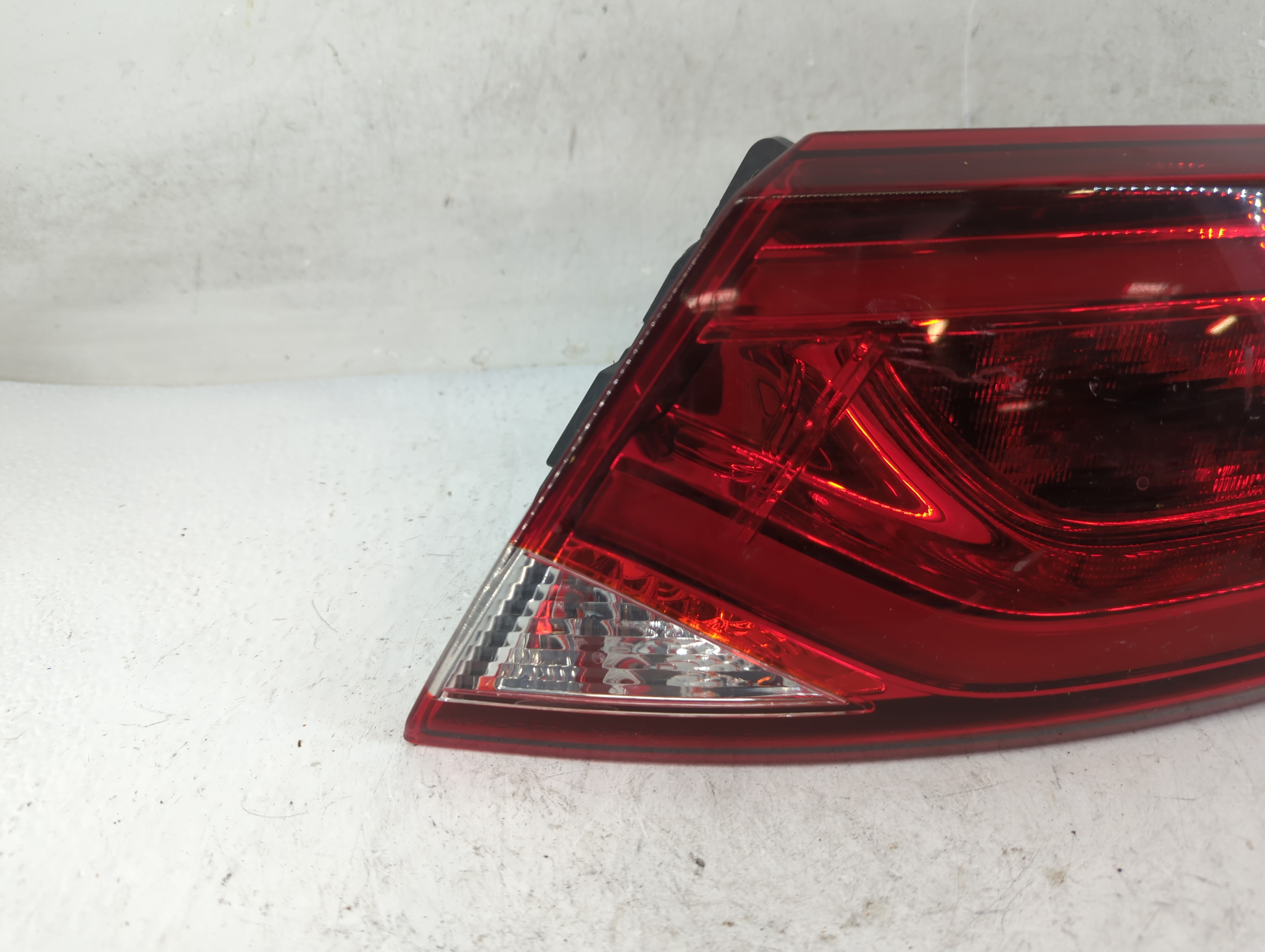 Picture of Ford Explorer Passenger Right Side Tail Light Taillight Oem 793392
