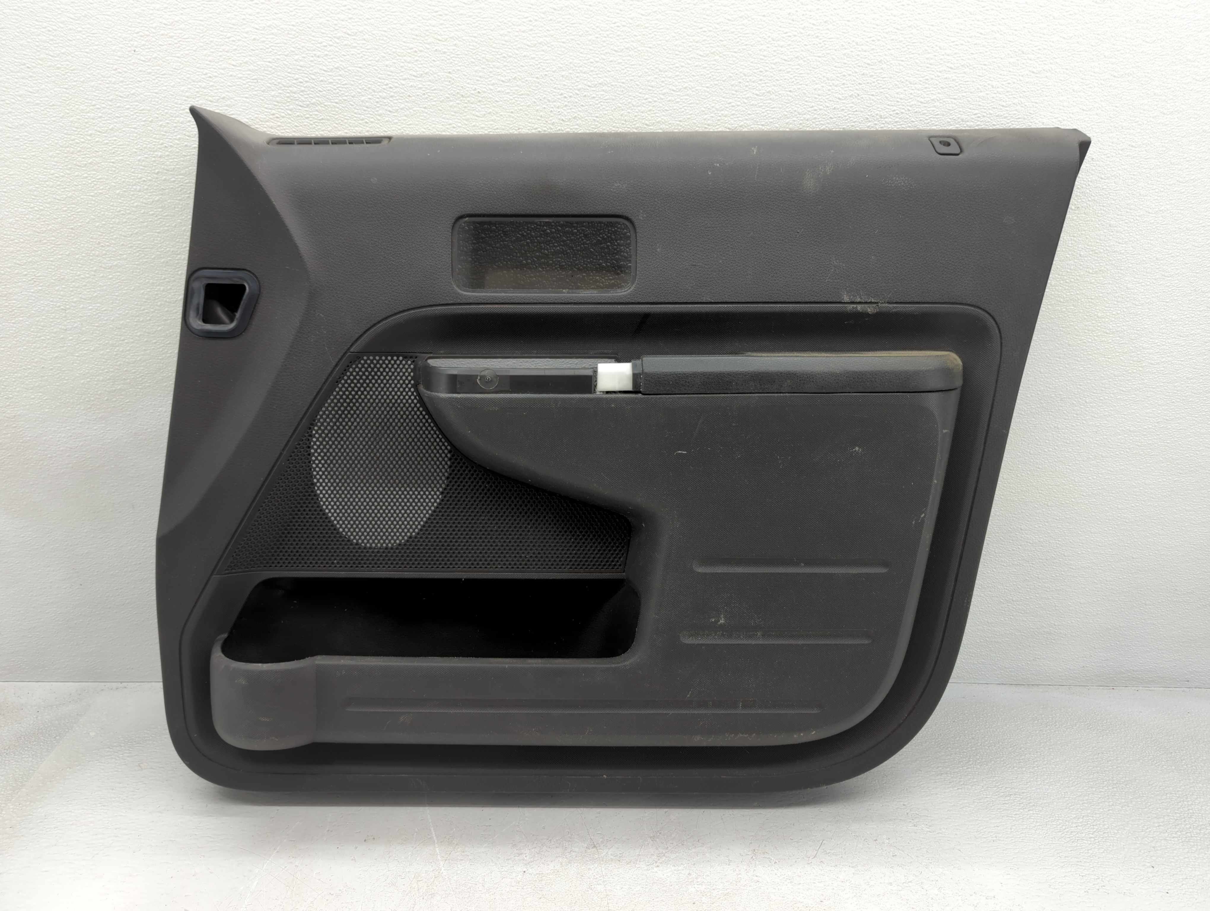 2010 Ford Edge Front Right Passenger Interior Door Panel Trim 793693 - Oemusedautoparts1.com