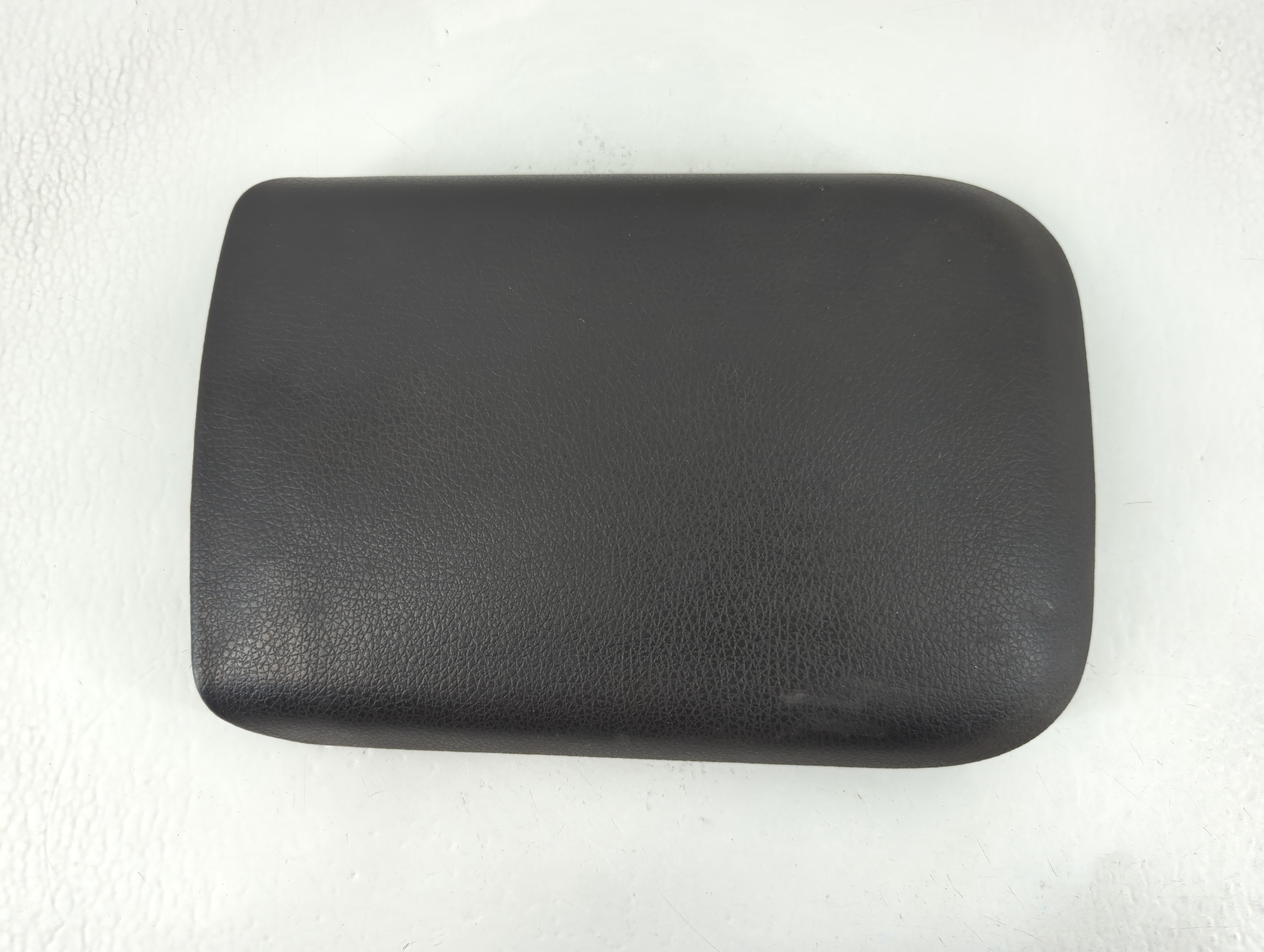 Picture of 2005-2006 Ford Mustang Center Console Armrest Cover Lid Black 793711