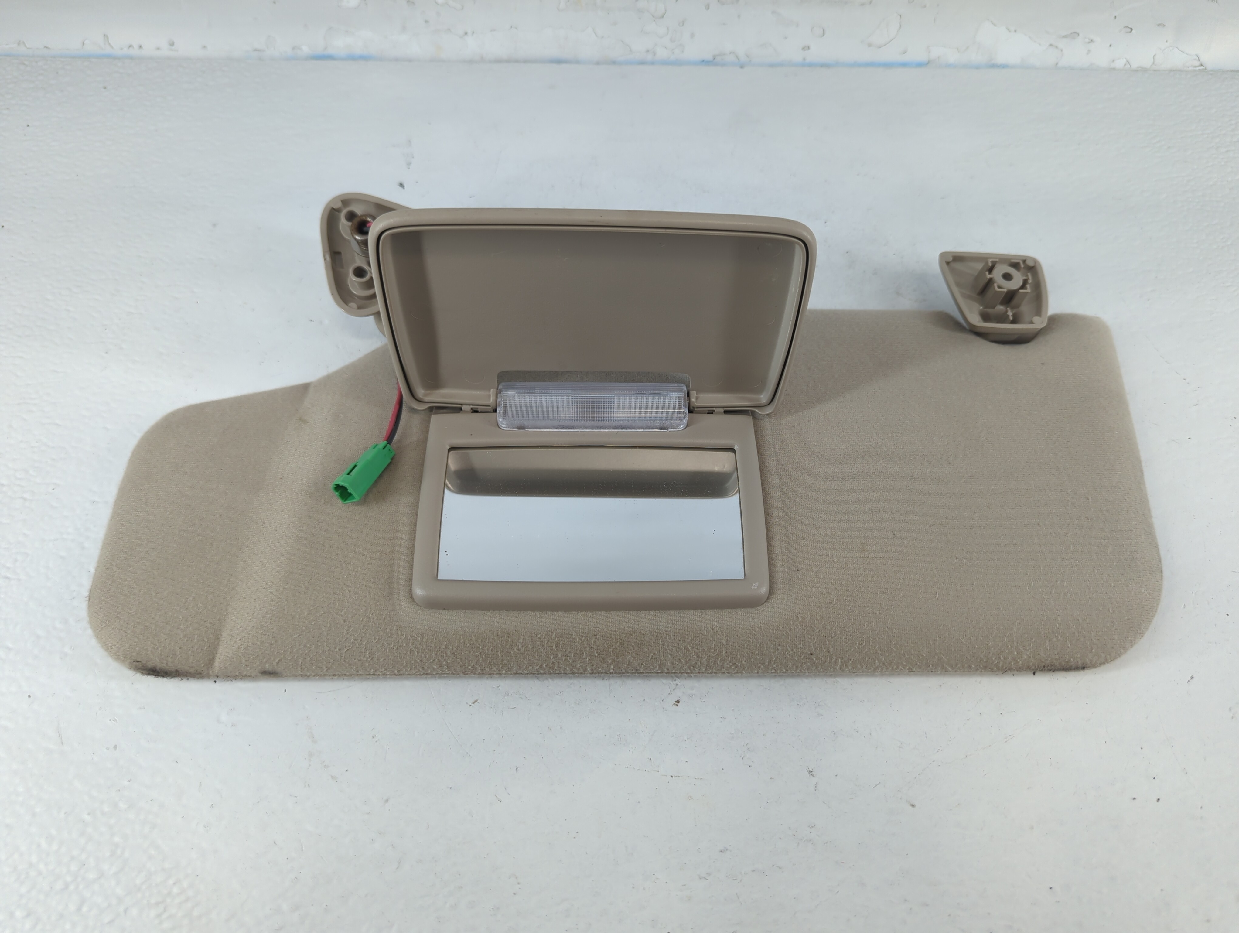 2008-2009 Ford Taurus X Passenger Sun Visor Mirror Right Sunvisor 793768 - Oemusedautoparts1.com
