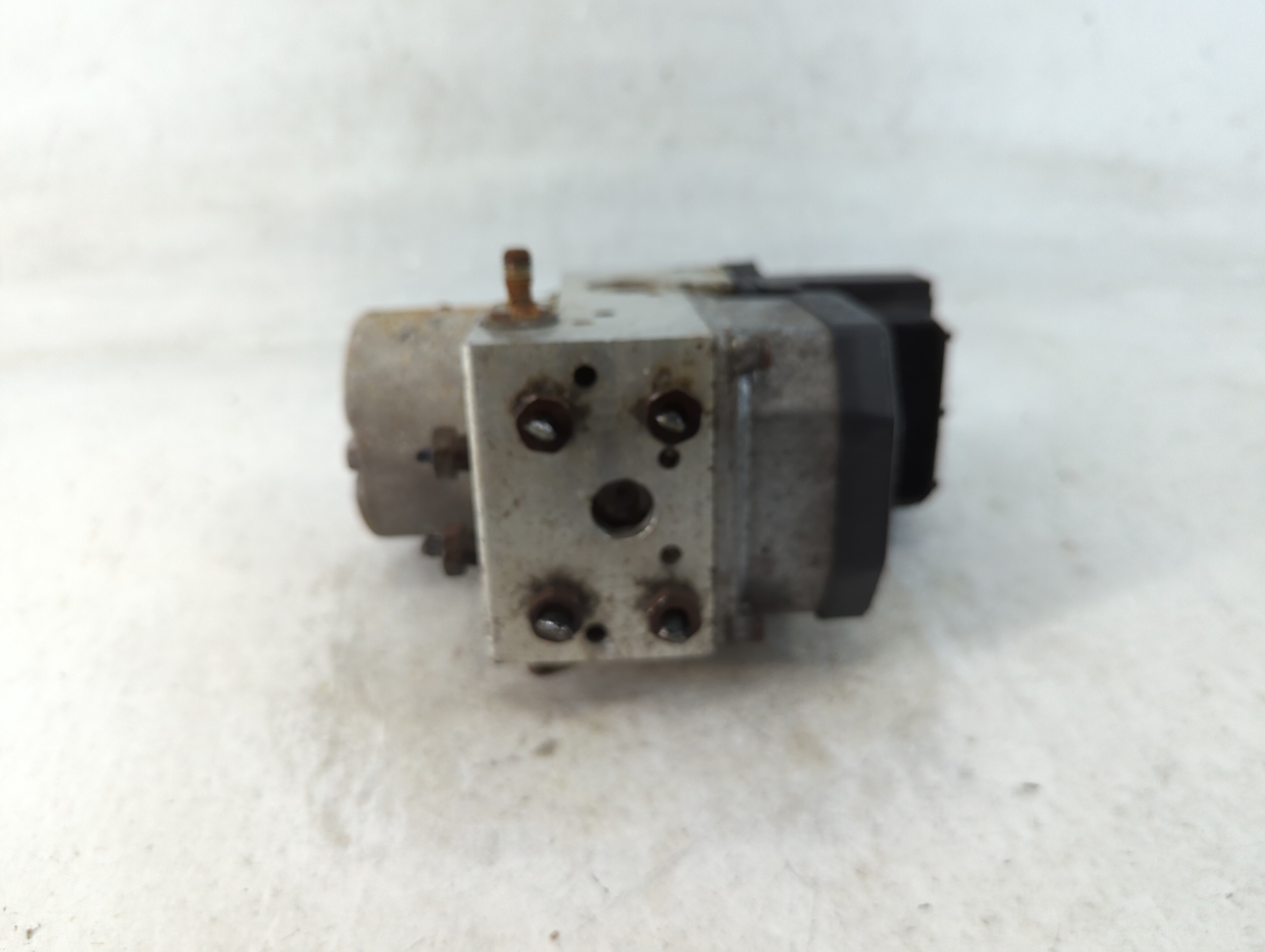 Picture of 2003-2004 Lincoln Town Car Abs Pump Control Module 793896