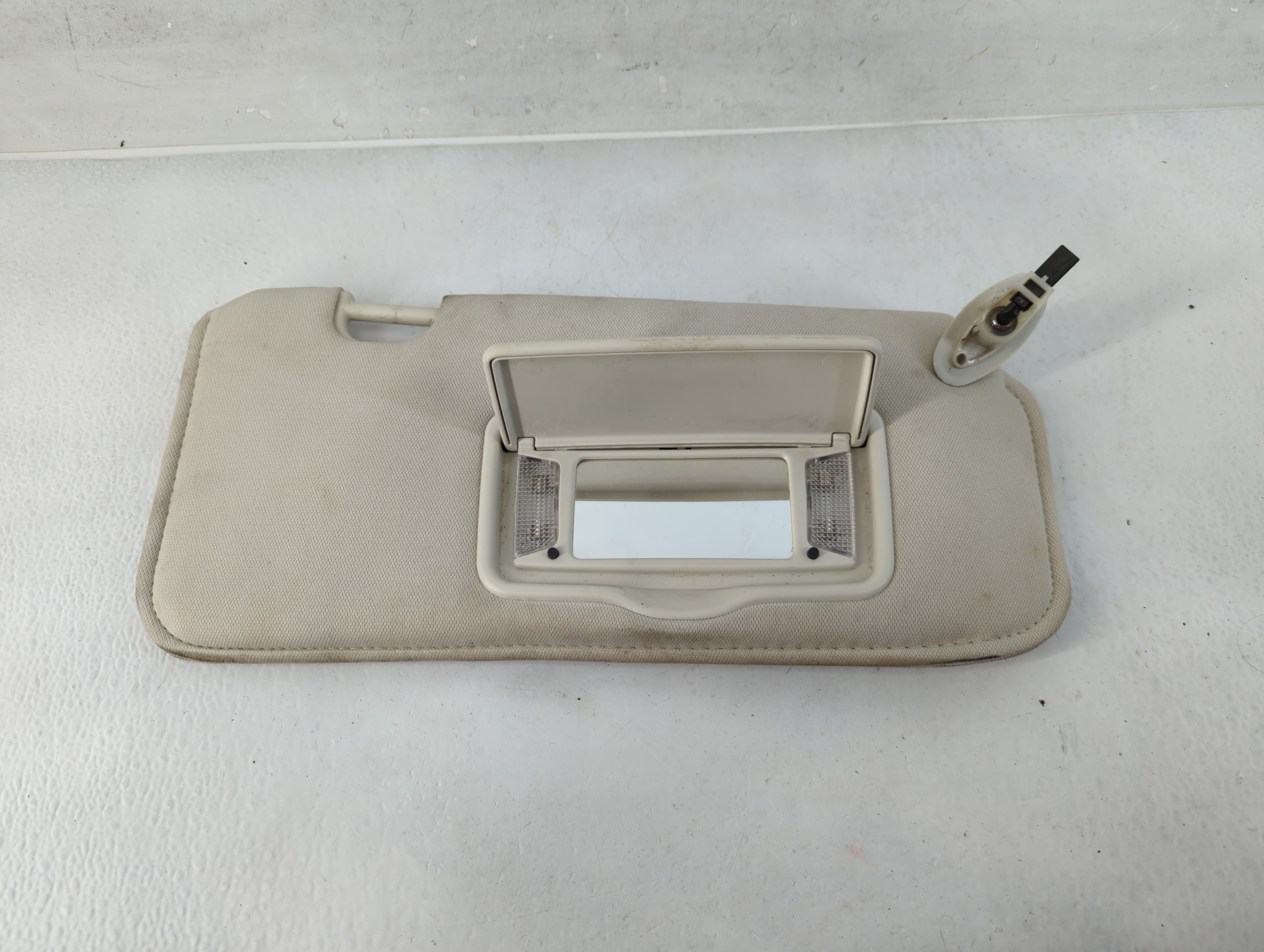 Picture of 2008-2009 Ford Escape Passenger Sun Visor Mirror Right Sunvisor 794019