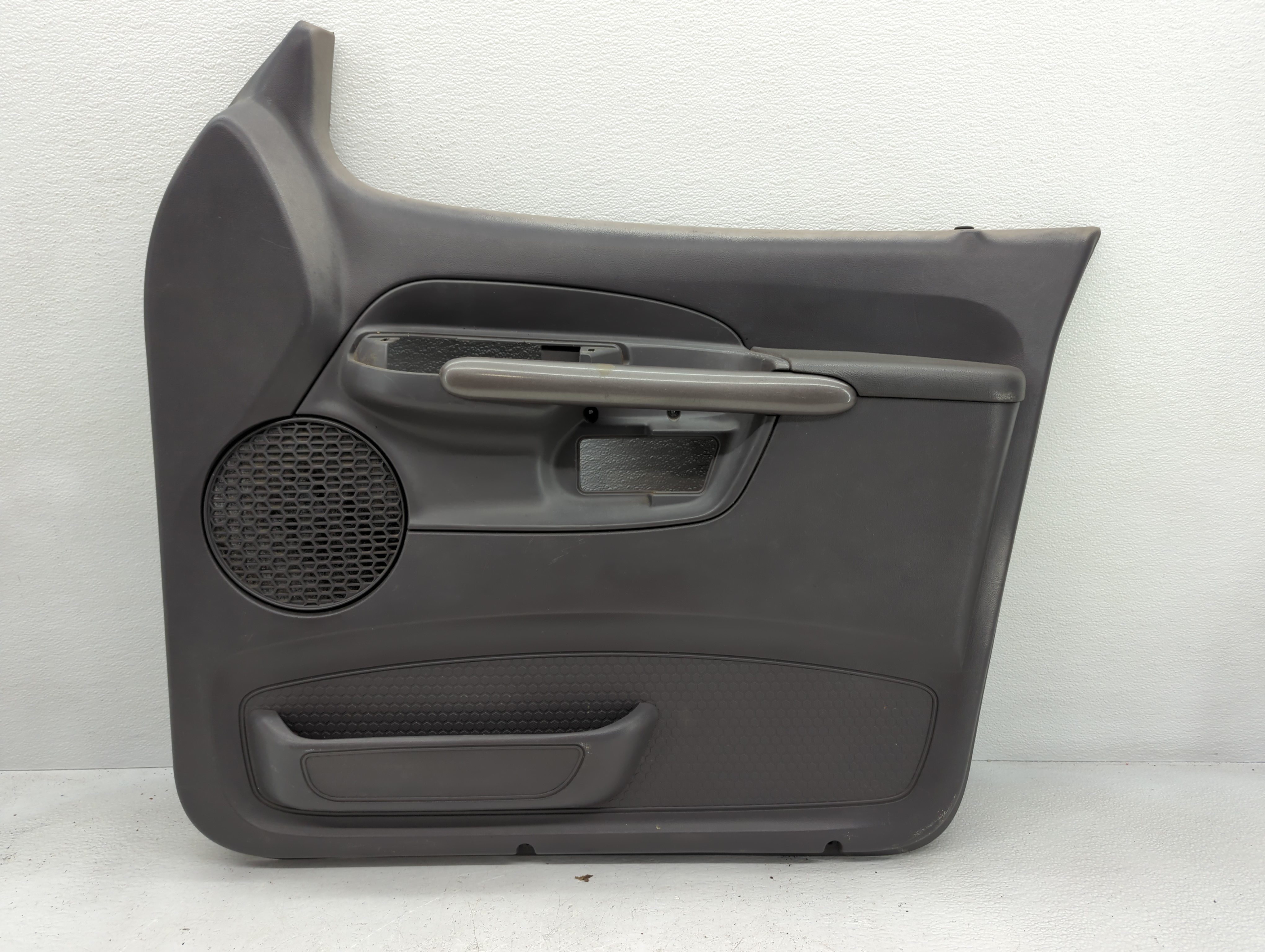 2001 Ford Explorer Front Right Passenger Interior Door Panel Trim 794136 - Oemusedautoparts1.com