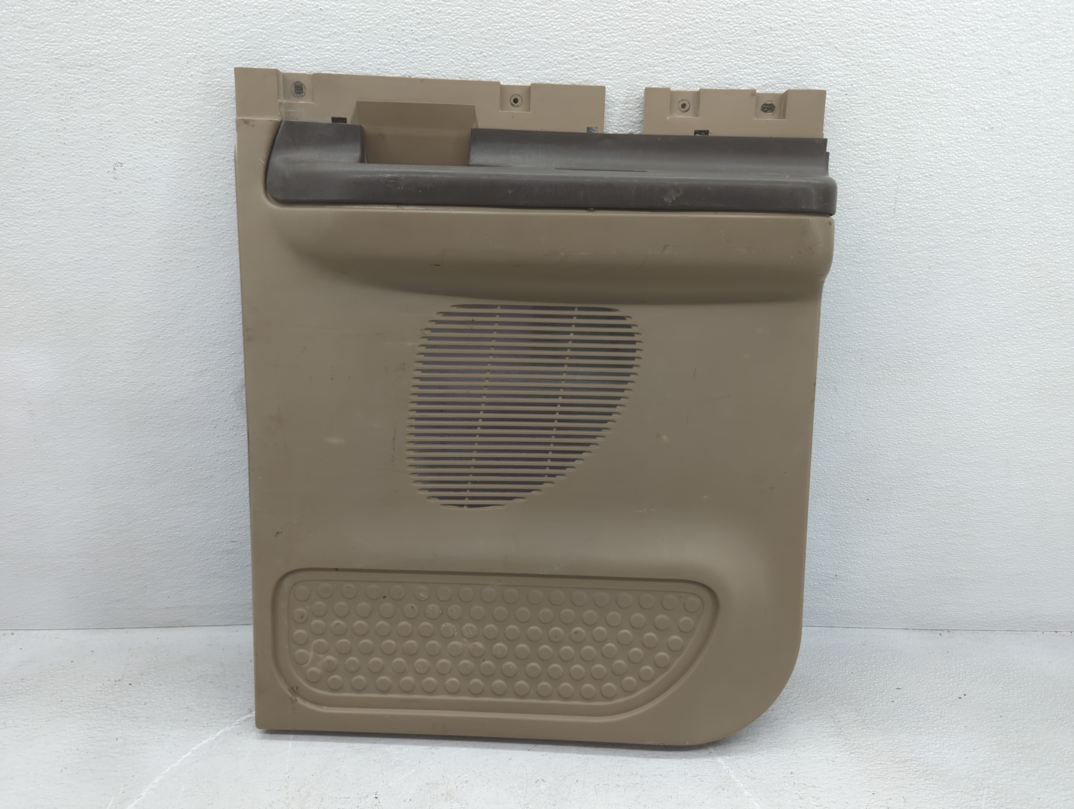 2000 Ford F-350 Super Duty Rear Right Passenger Interior Door Panel Trim 794380 - Oemusedautoparts1.com