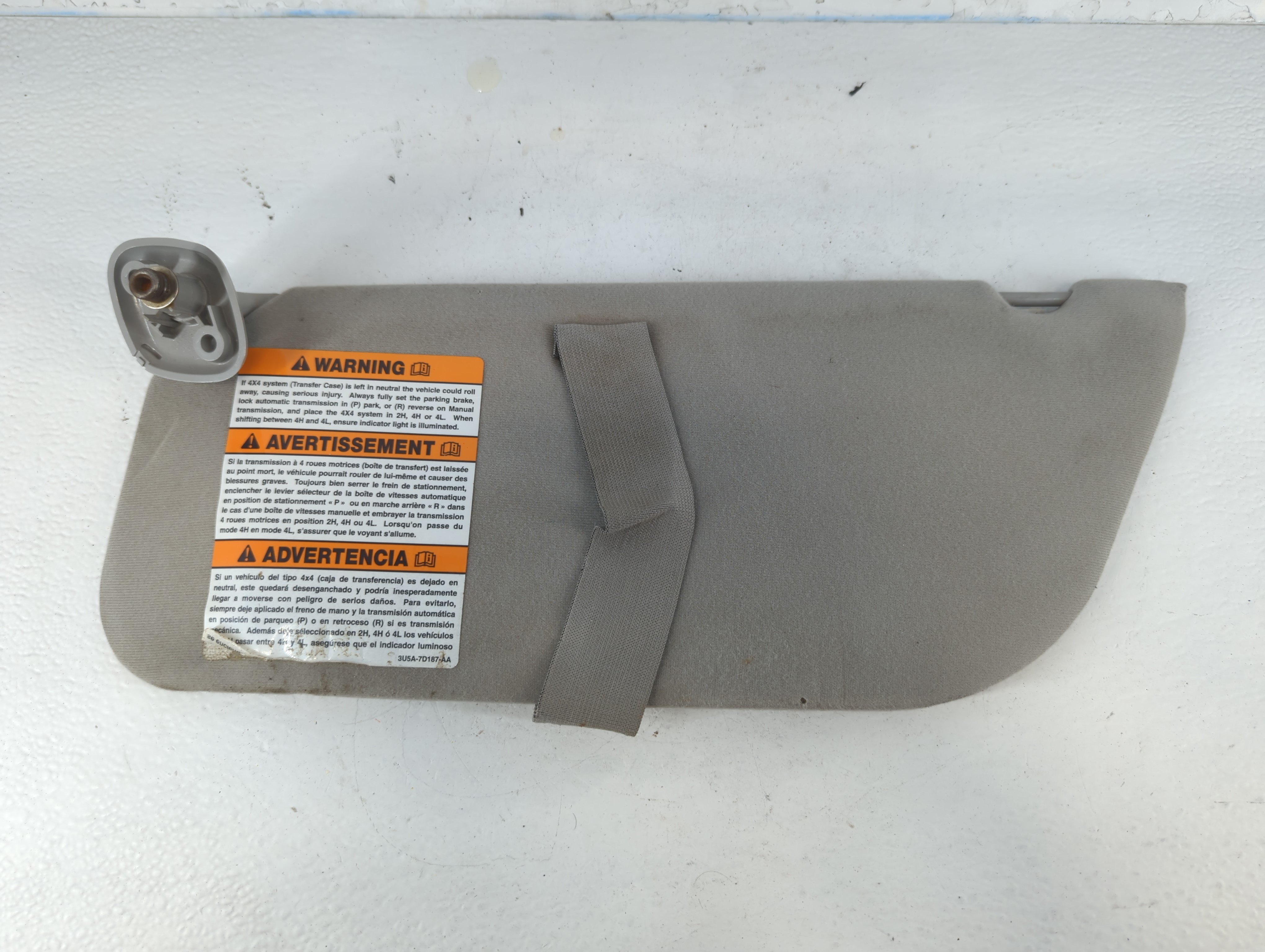 Picture of 2005-2007 Ford F-250 Super Duty Driver Sun Visor Mirror Left Sunvisor 794387