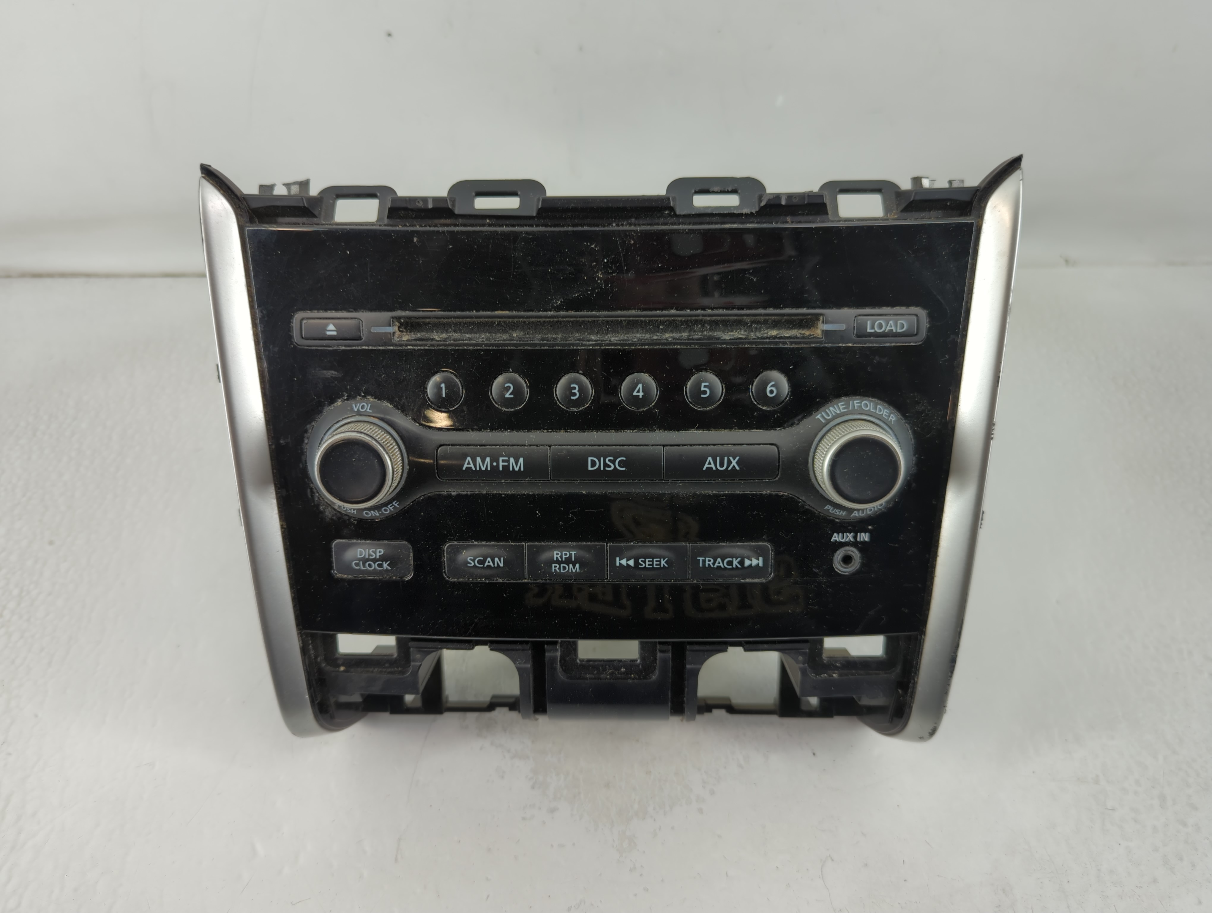 2015-2016 Nissan Pathfinder Am Fm Cd Player Radio Receiver 794683 - Oemusedautoparts1.com