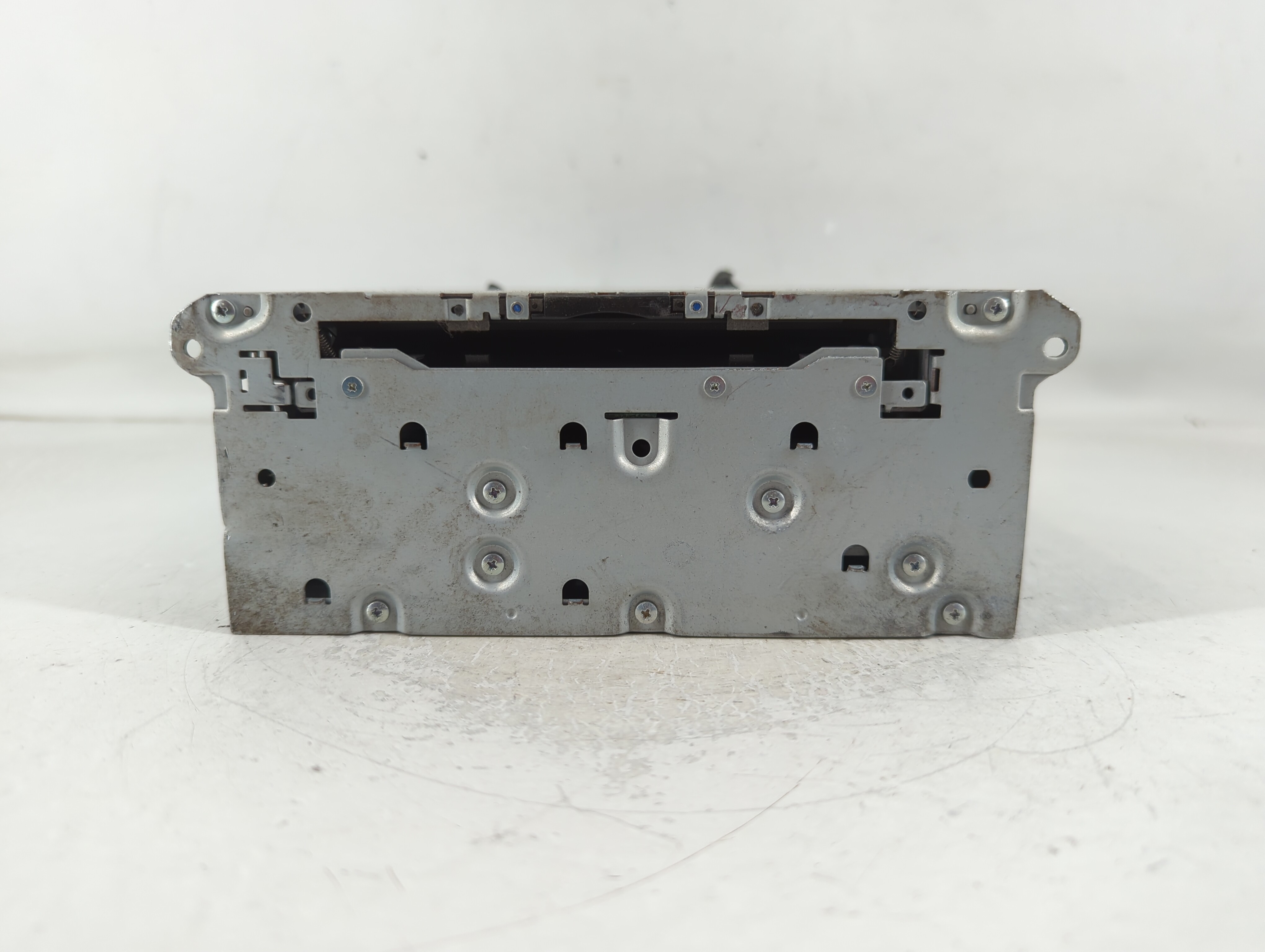 2014-2018 Infiniti Q50 Am Fm Cd Player Radio Receiver 794685 - Oemusedautoparts1.com