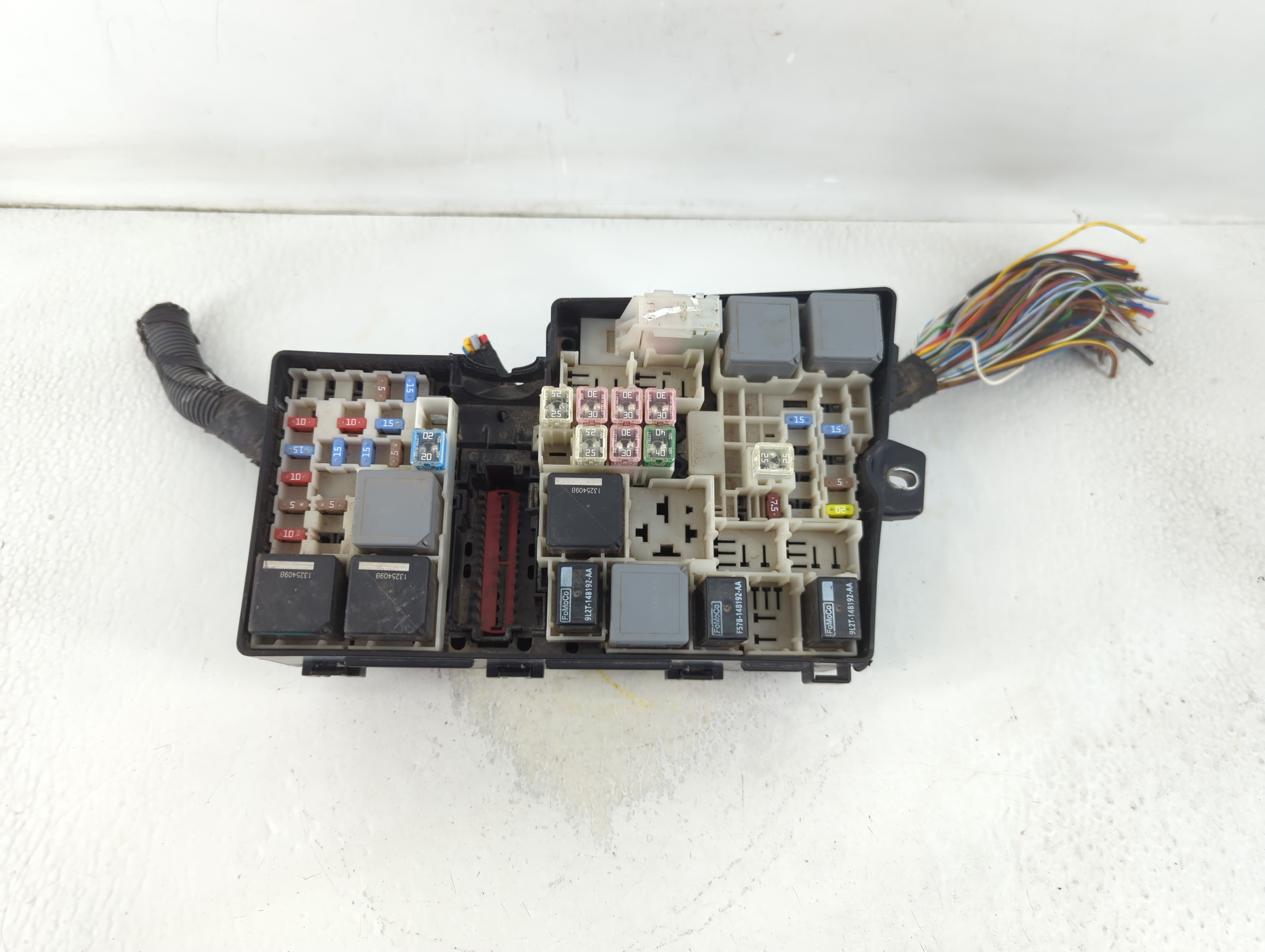 2017-2018 Ford Focus Fusebox Fuse Box Relay Module 794767 - Oemusedautoparts1.com