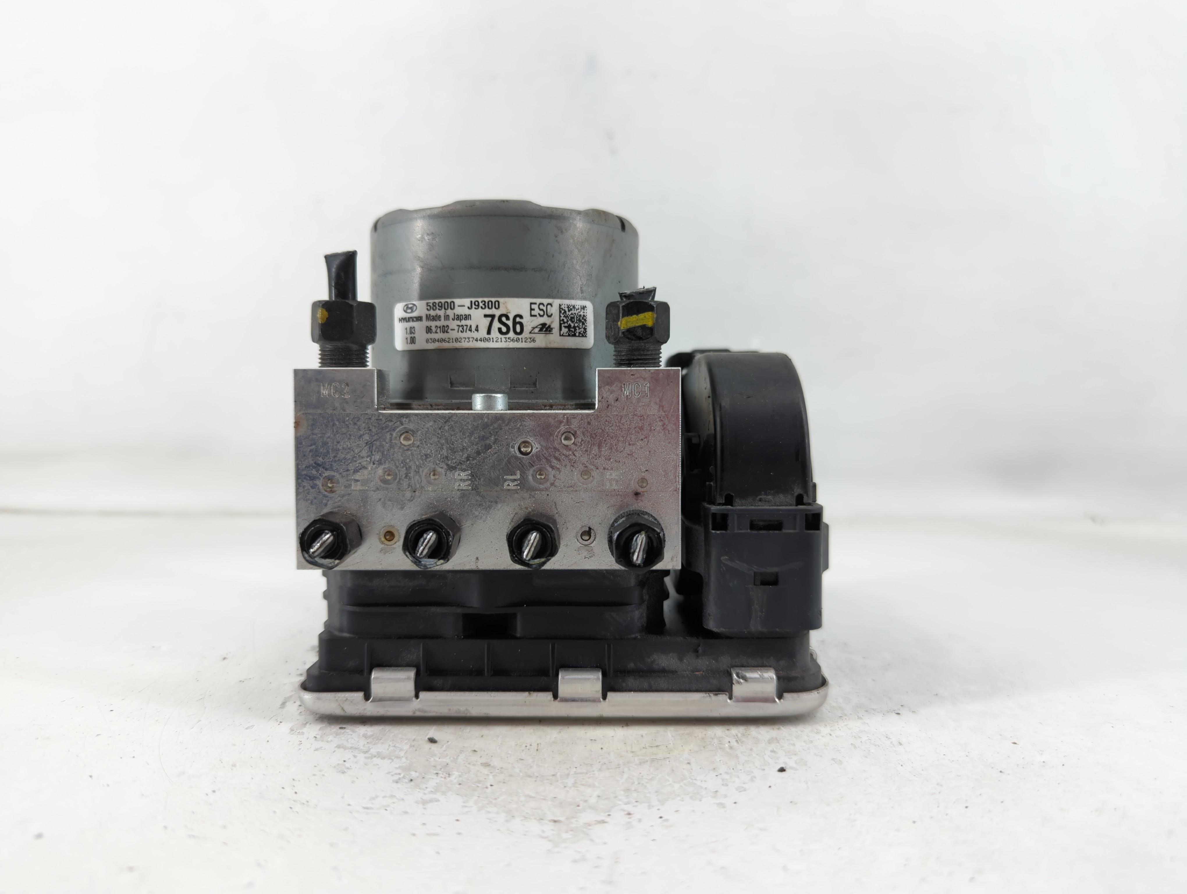 Picture of 2022-2022 Hyundai Kona Abs Pump Control Module 794834