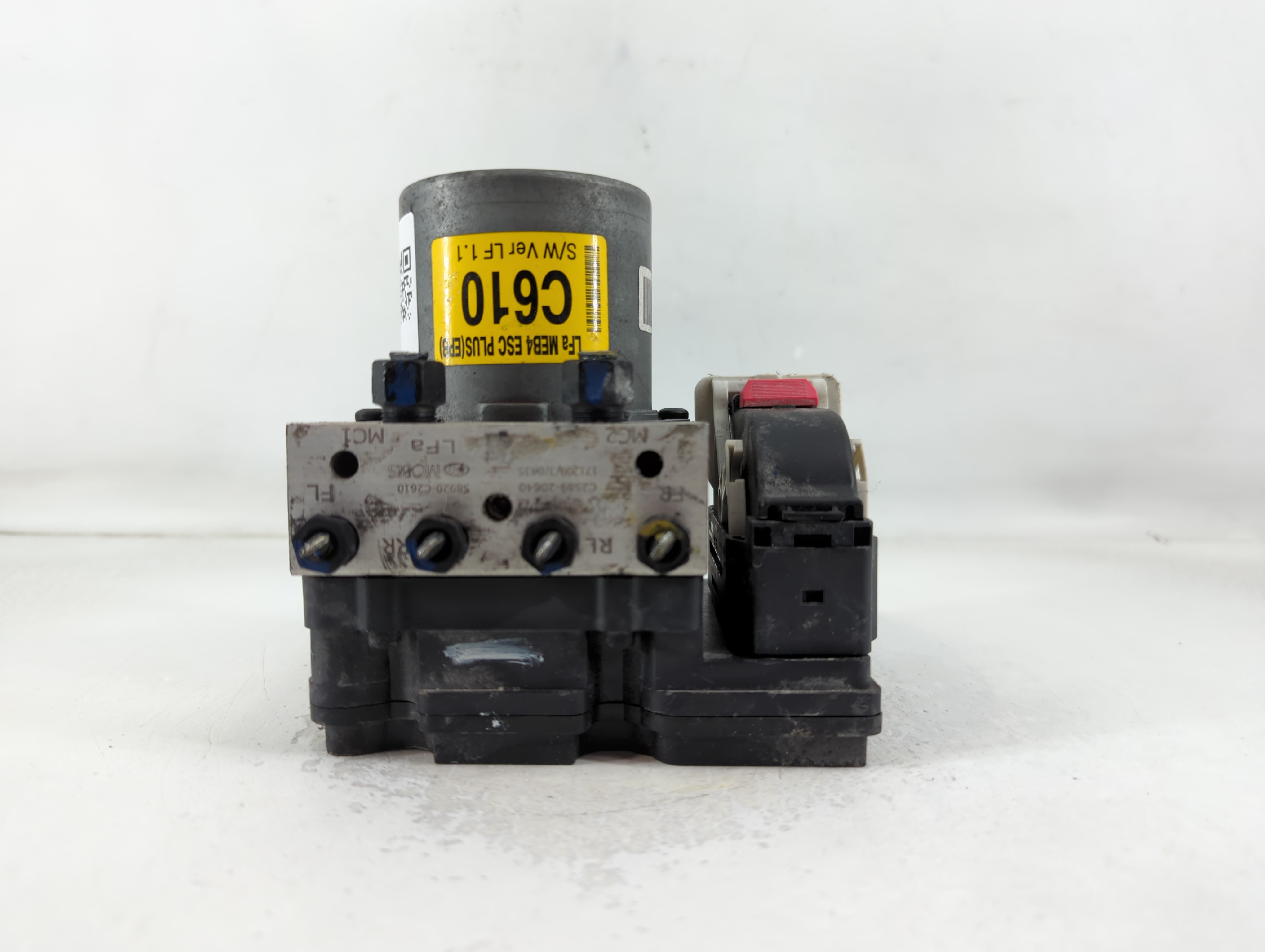 Picture of 2019-2020 Hyundai Elantra Abs Pump Control Module 794873