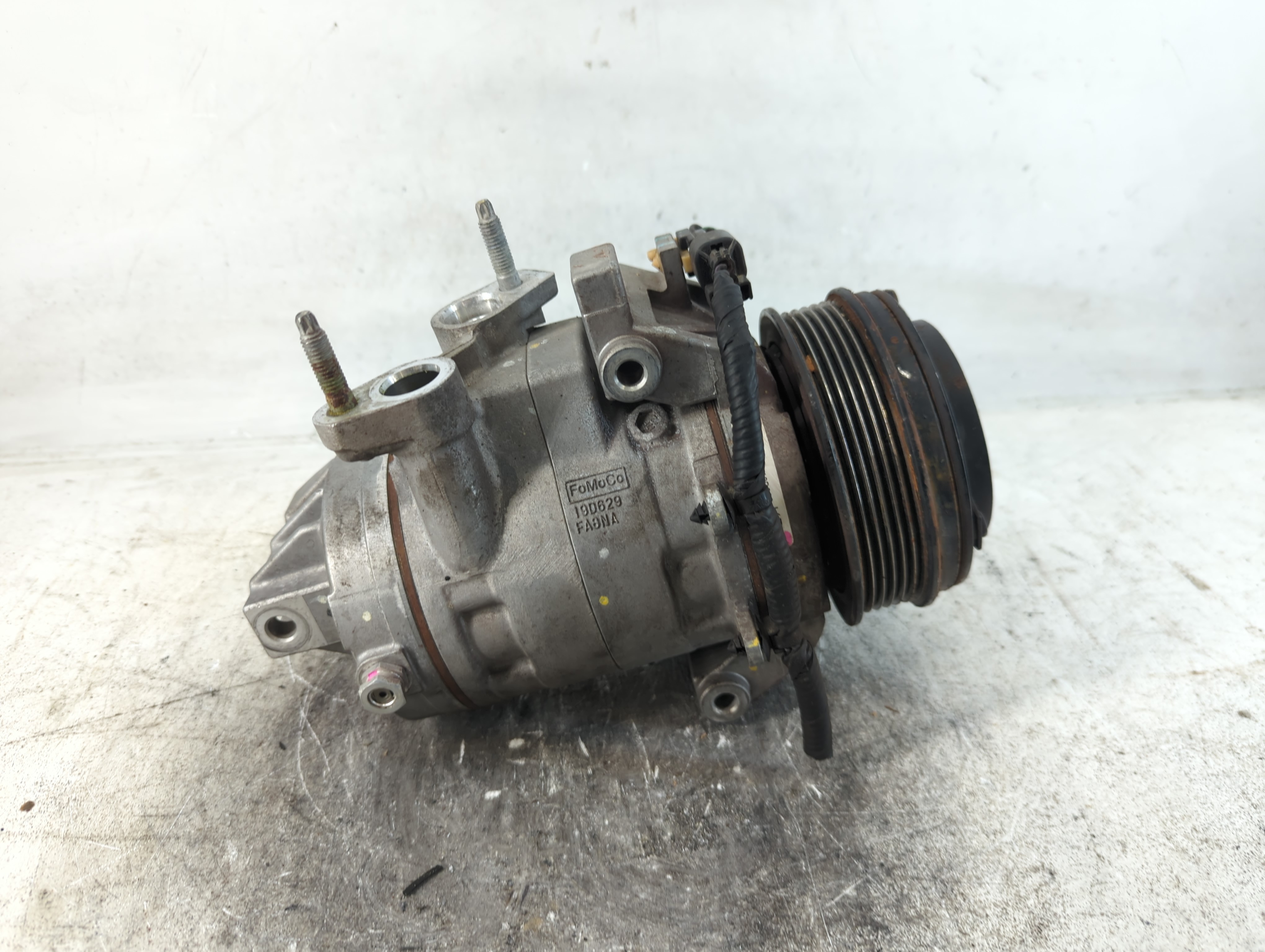 2017-2017 Ford F-150 Air Conditioning A/c Ac Compressor Oem 794913 - Oemusedautoparts1.com