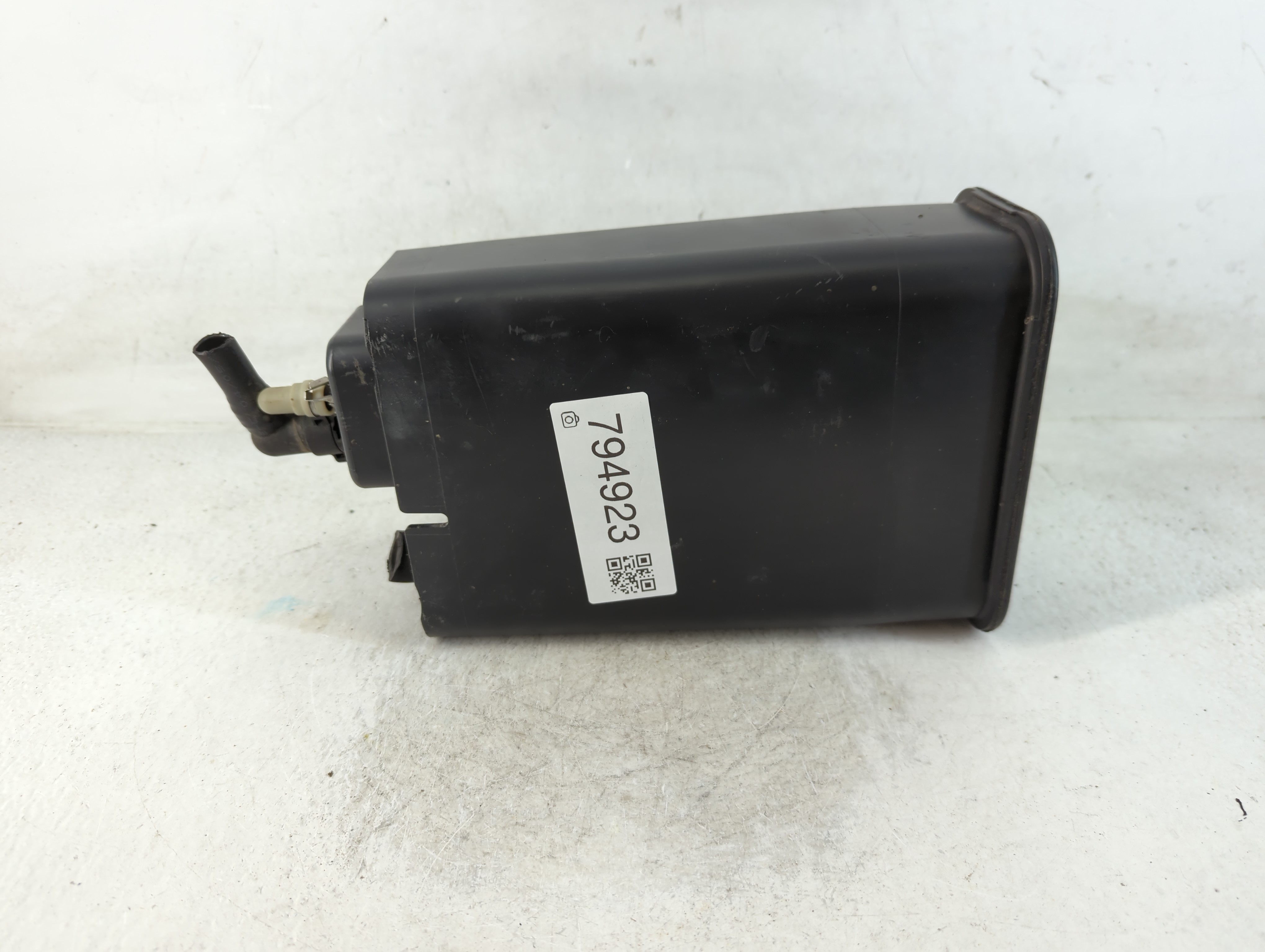 2000 Buick Park Avenue Fuel Vapor Charcoal Canister 794923 - Oemusedautoparts1.com