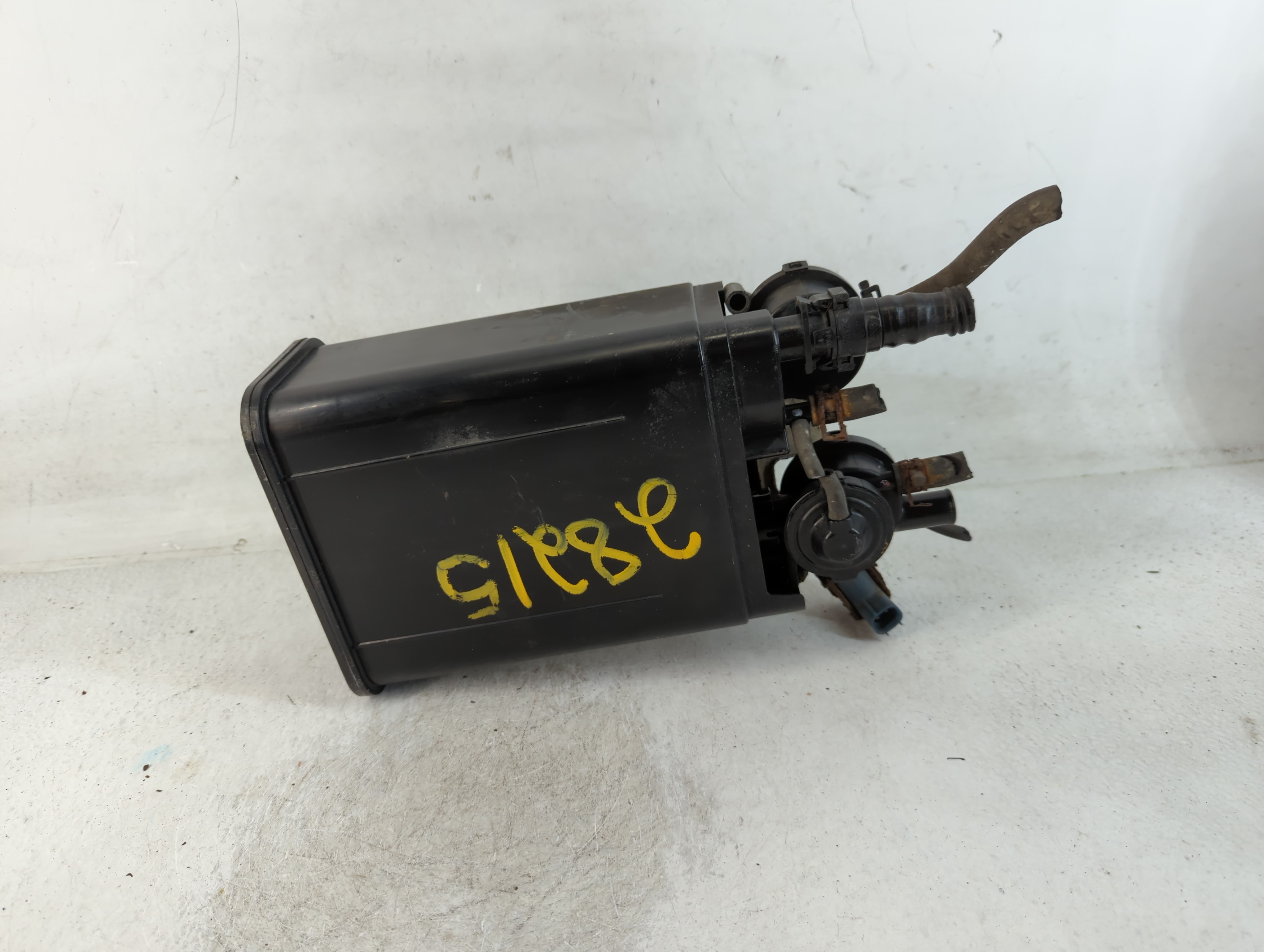 2001 Toyota Rav4 Fuel Vapor Charcoal Canister 794927 - Oemusedautoparts1.com