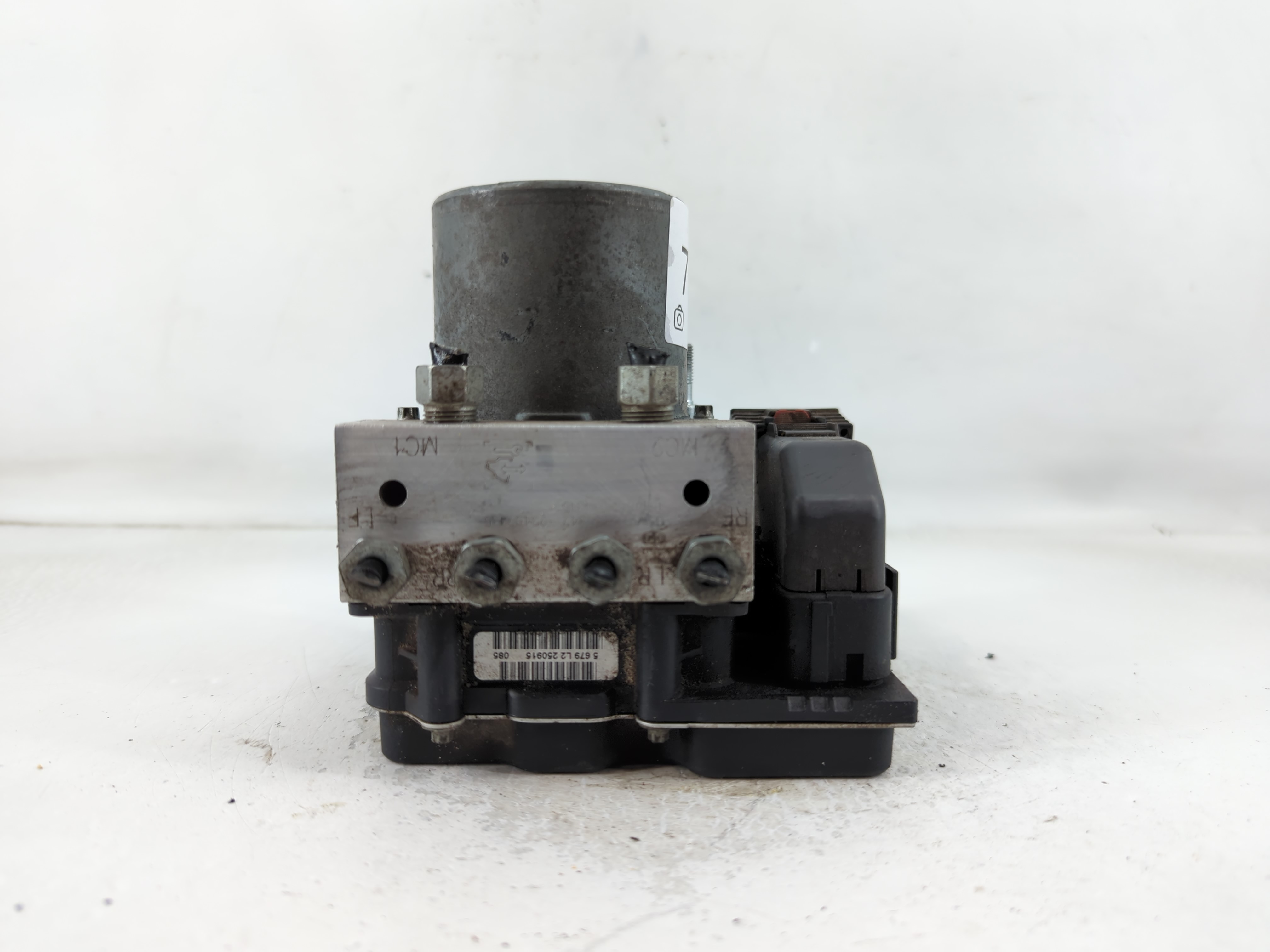 Picture of 2017-2017 Chevrolet Traverse Abs Pump Control Module 794935