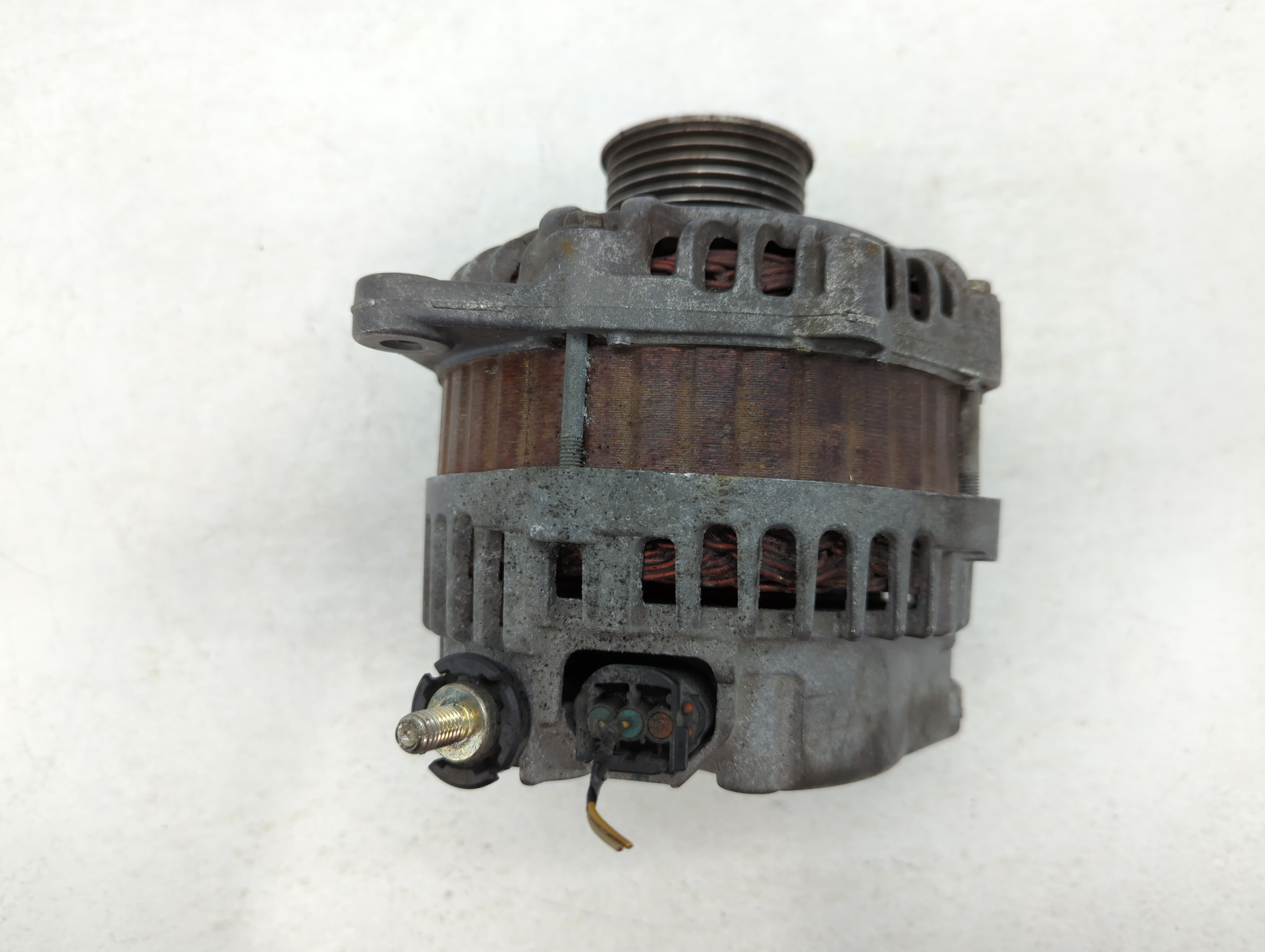 Picture of 2017 Nissan Pathfinder Alternator Generator Charging Assembly Engine Oem 794976
