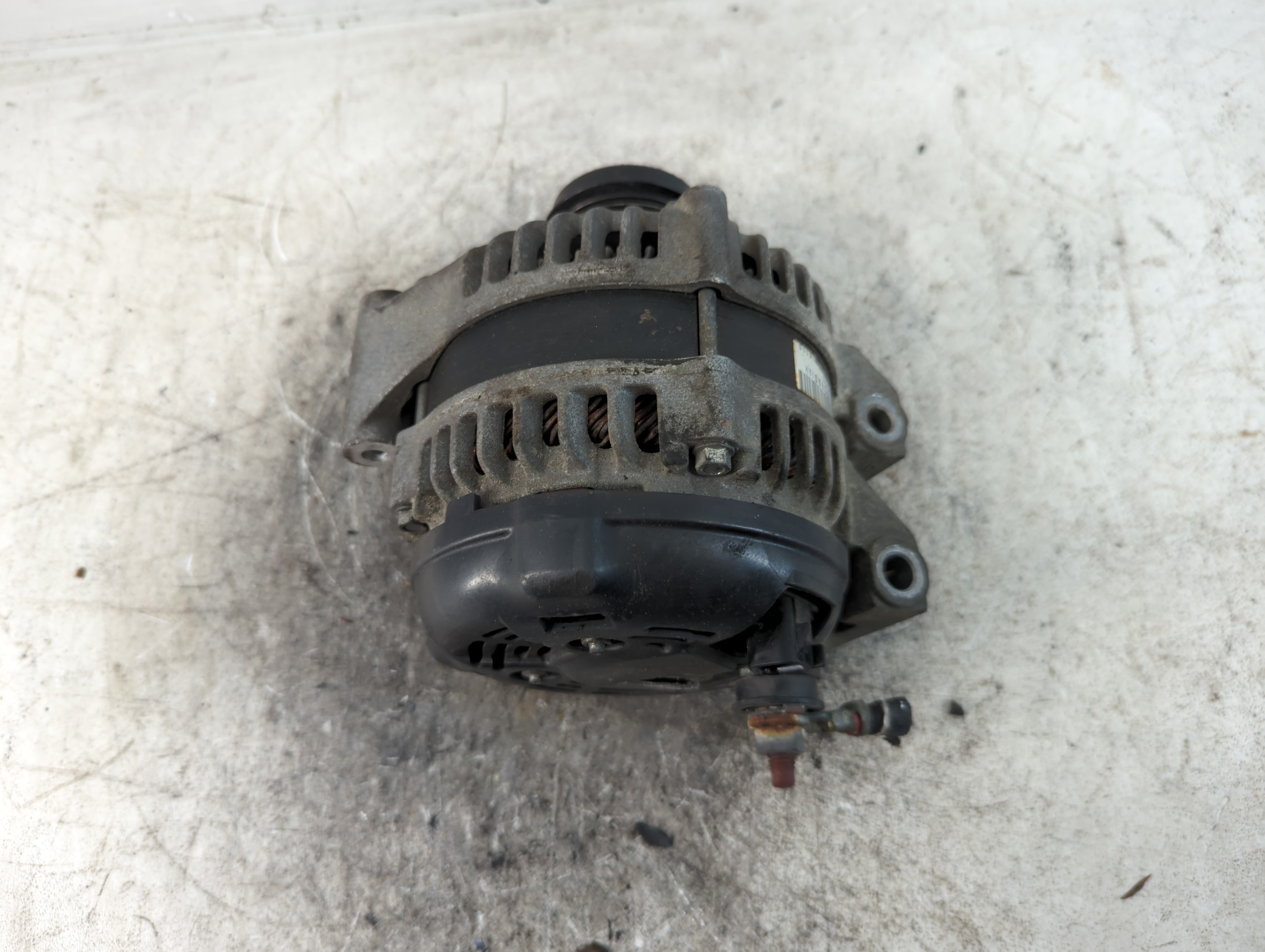 2011-2014 Chrysler 200 Alternator Generator Charging Assembly Engine Oem 795006 - Oemusedautoparts1.com