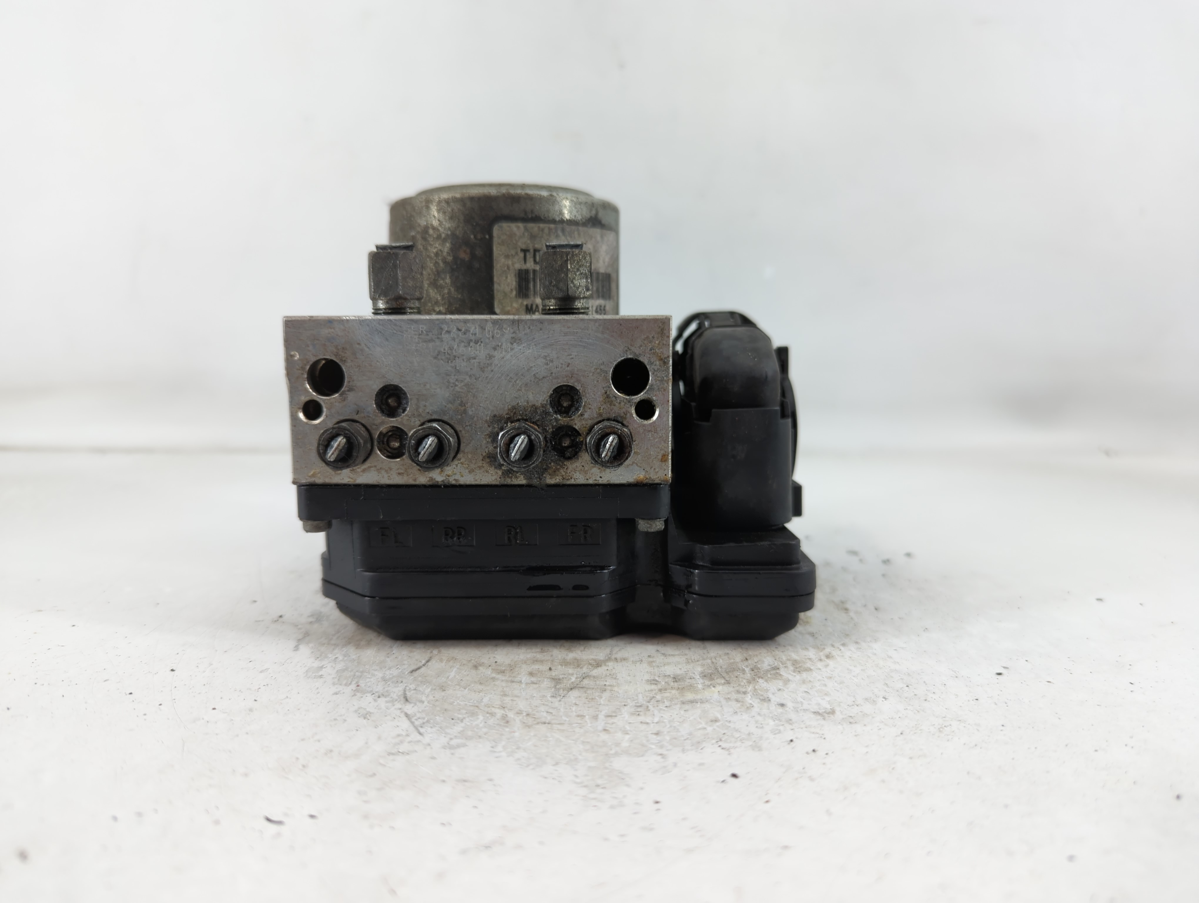 2012-2015 Nissan Rogue Abs Pump Control Module 795030 - Oemusedautoparts1.com