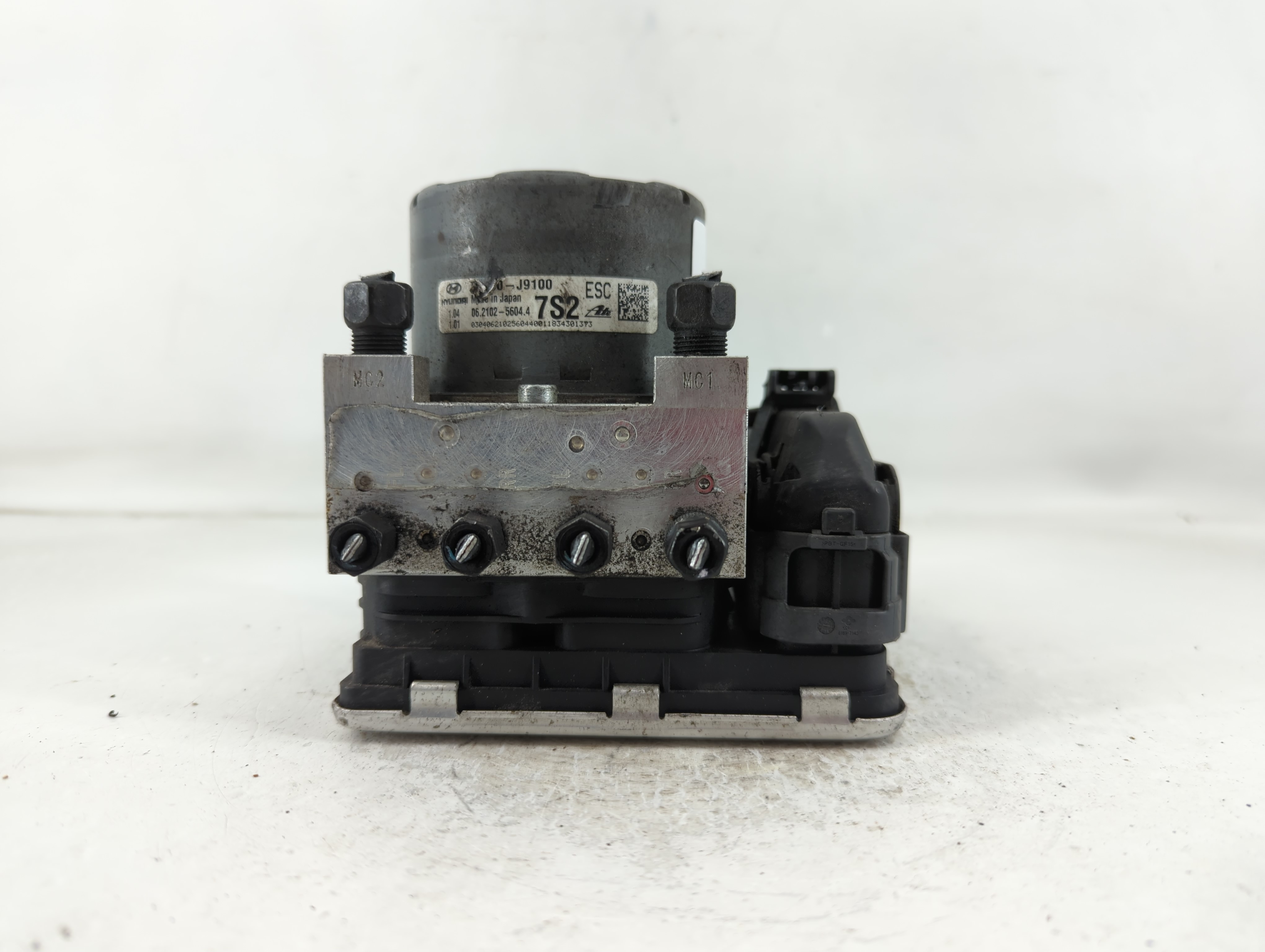 2018-2021 Hyundai Kona Abs Pump Control Module 795099 - Oemusedautoparts1.com