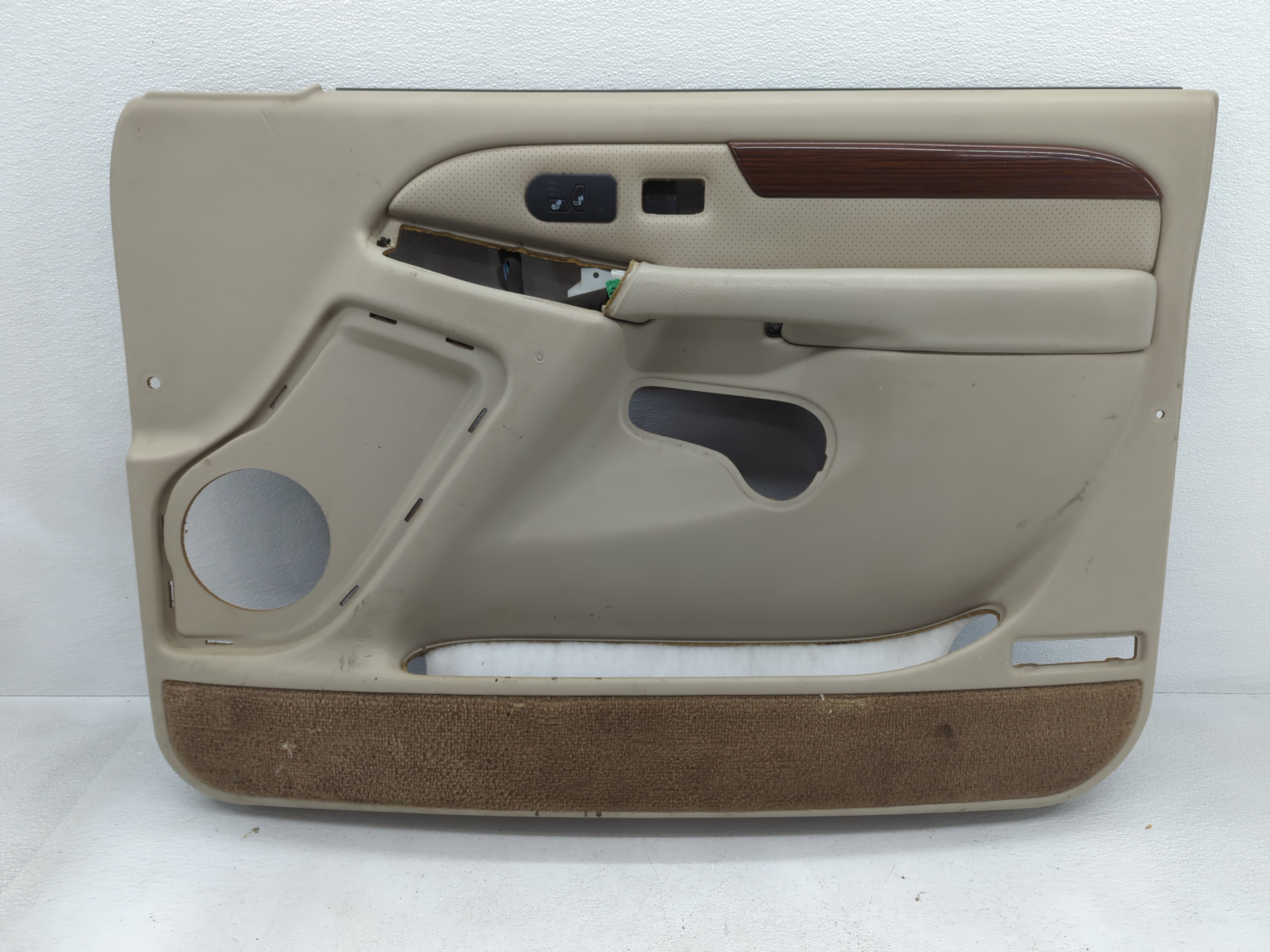2014 Subaru Legacy Front Left Driver Interior Door Panel Trim 795127 - Oemusedautoparts1.com