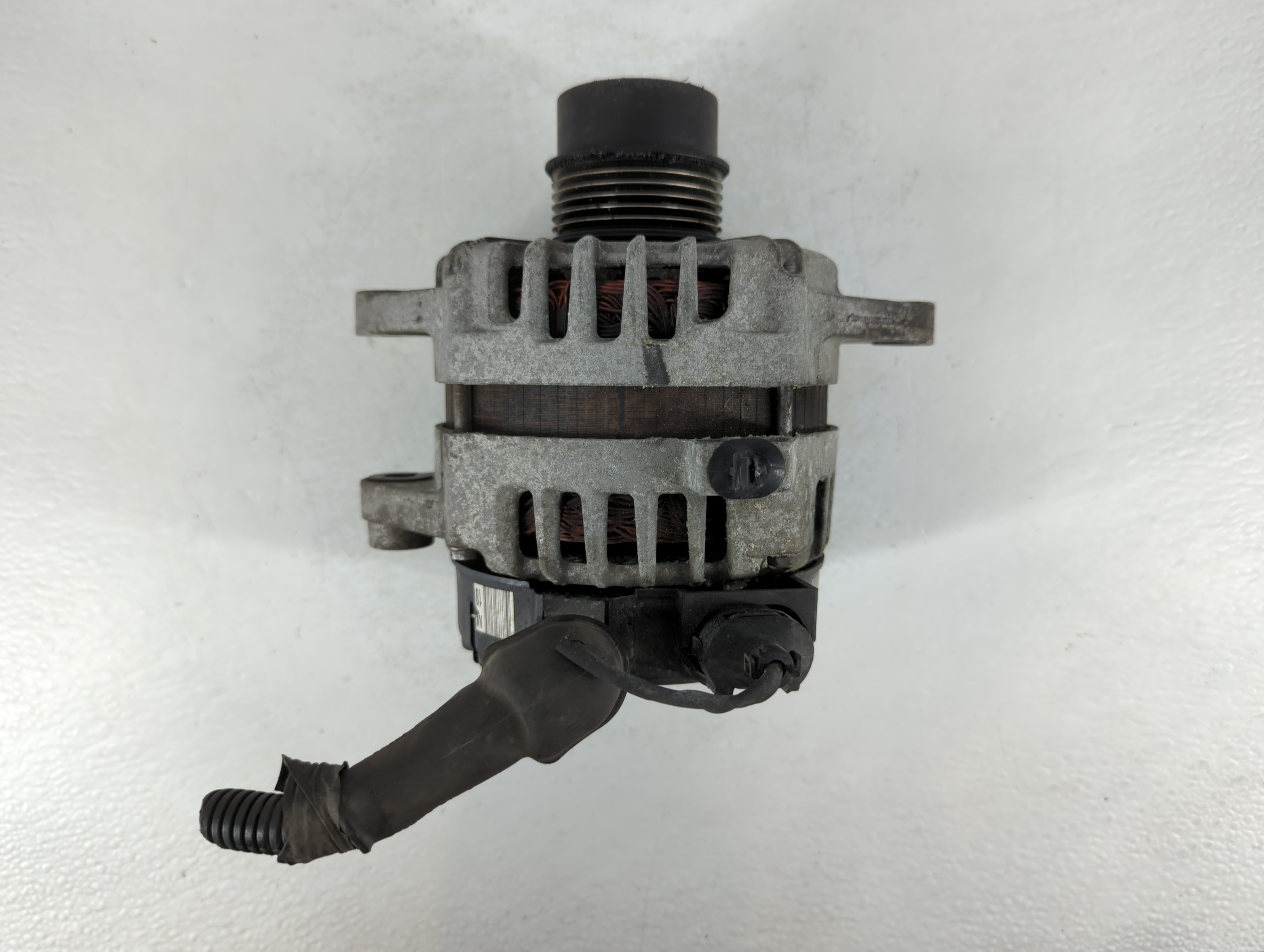 Picture of 2016 Hyundai Tucson Alternator Generator Charging Assembly Engine Oem 795132