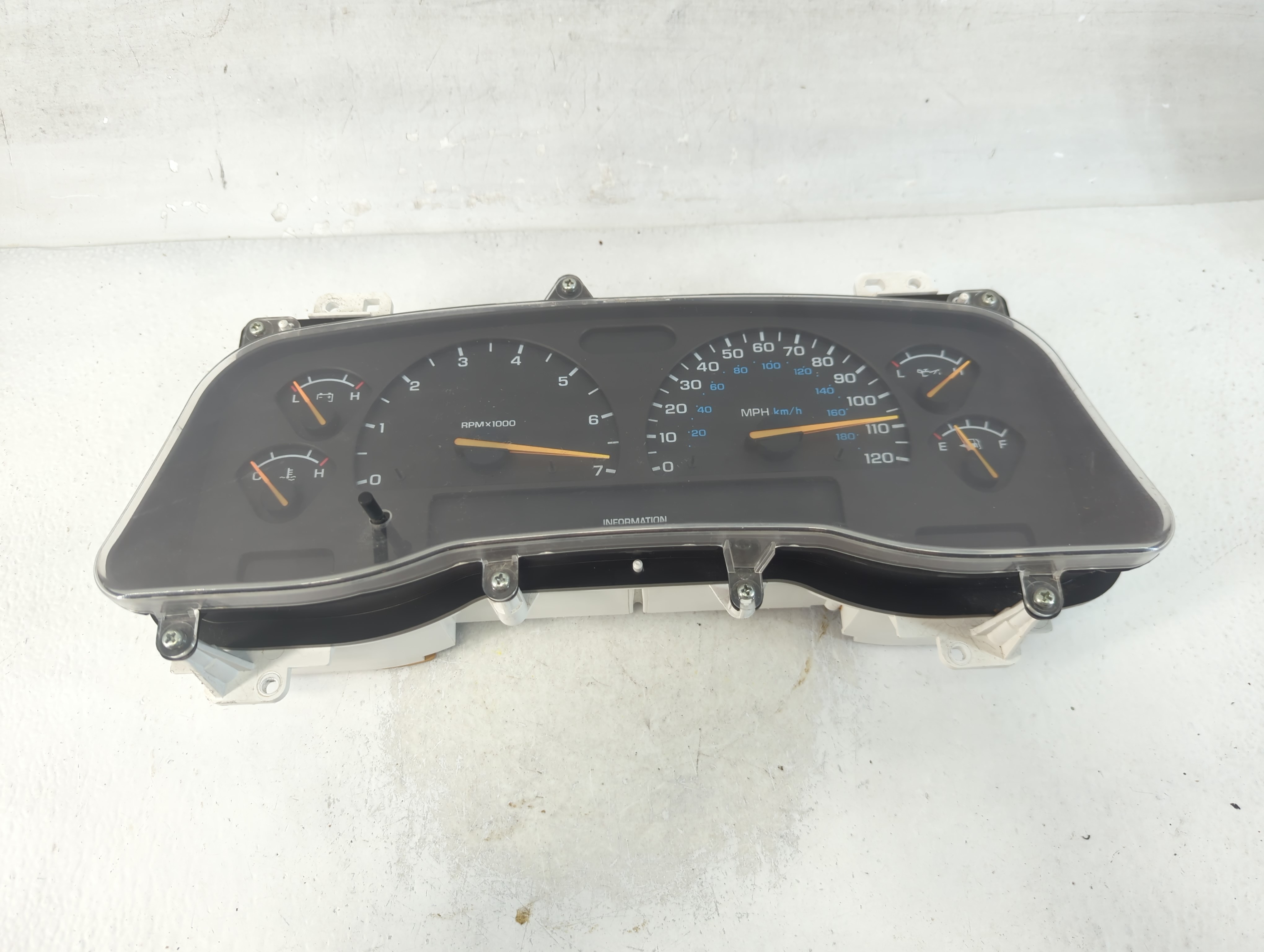 2001-2002 Dodge Dakota Speedometer Instrument Cluster Gauges 795184 - Oemusedautoparts1.com