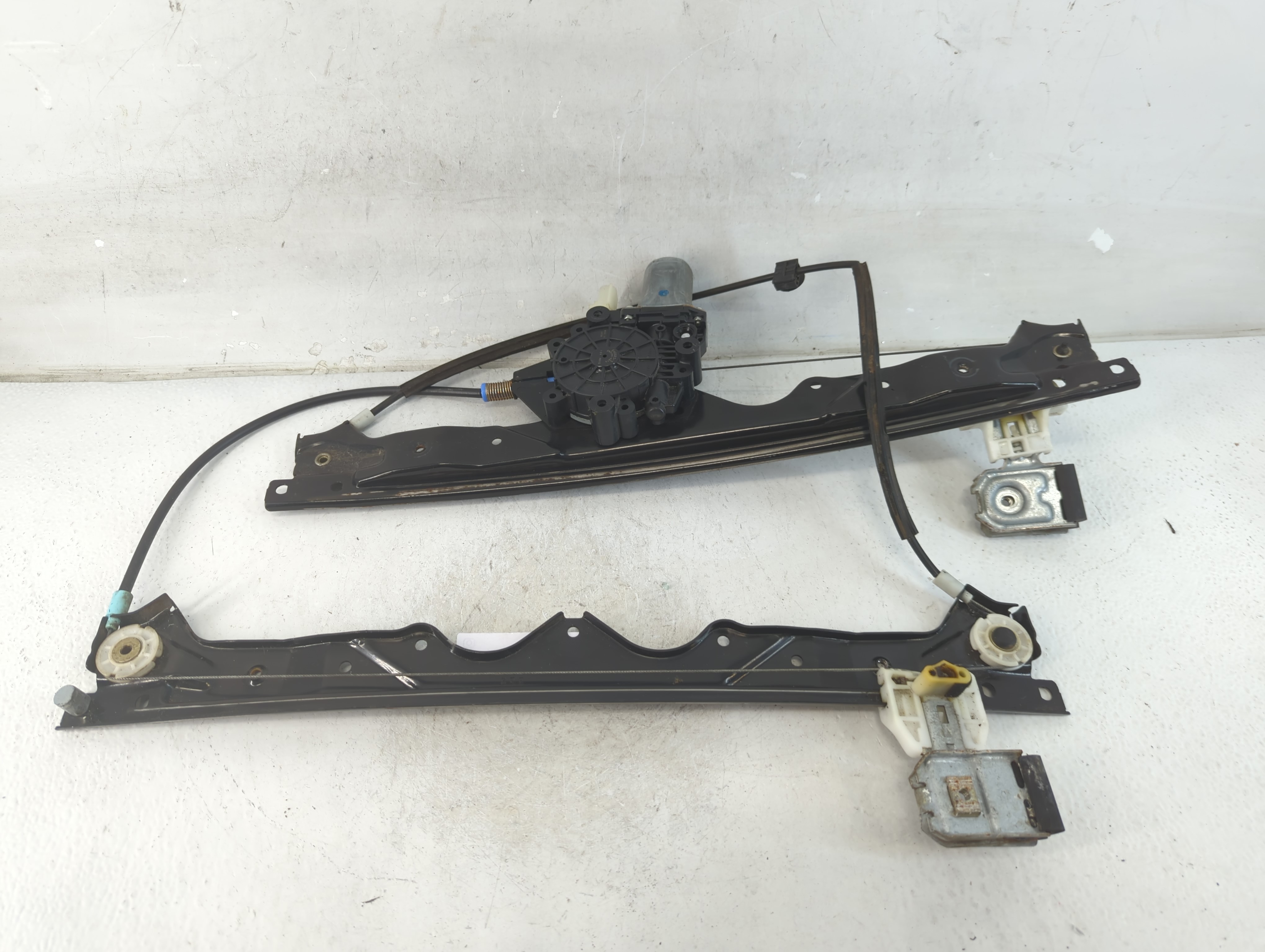 2005-2005 Jeep Grand Cherokee Window Regulator Passenger Front 795660 - Oemusedautoparts1.com
