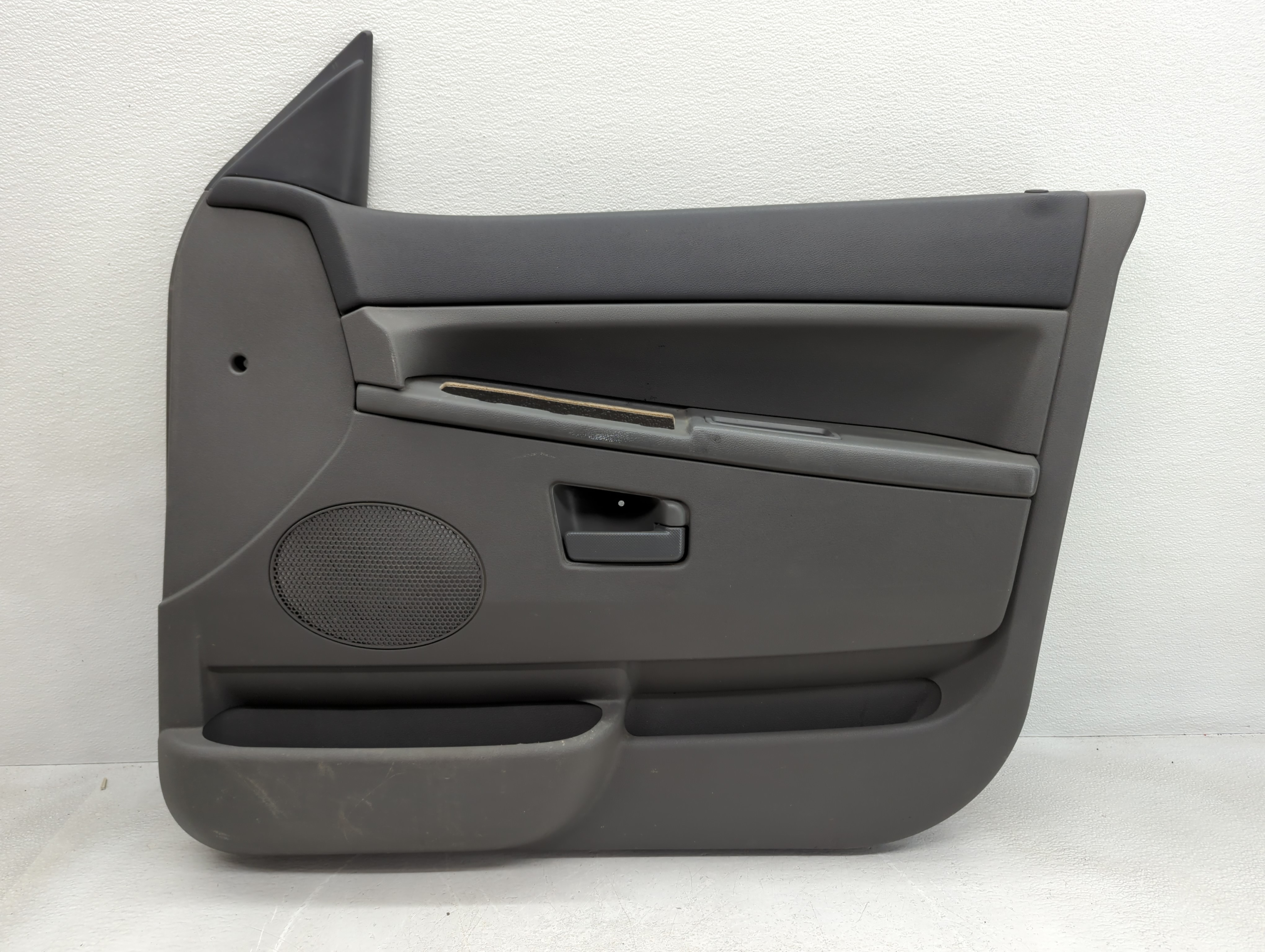 2005 Jeep Grand Cherokee Front Right Passenger Interior Door Panel Trim 795700 - Oemusedautoparts1.com