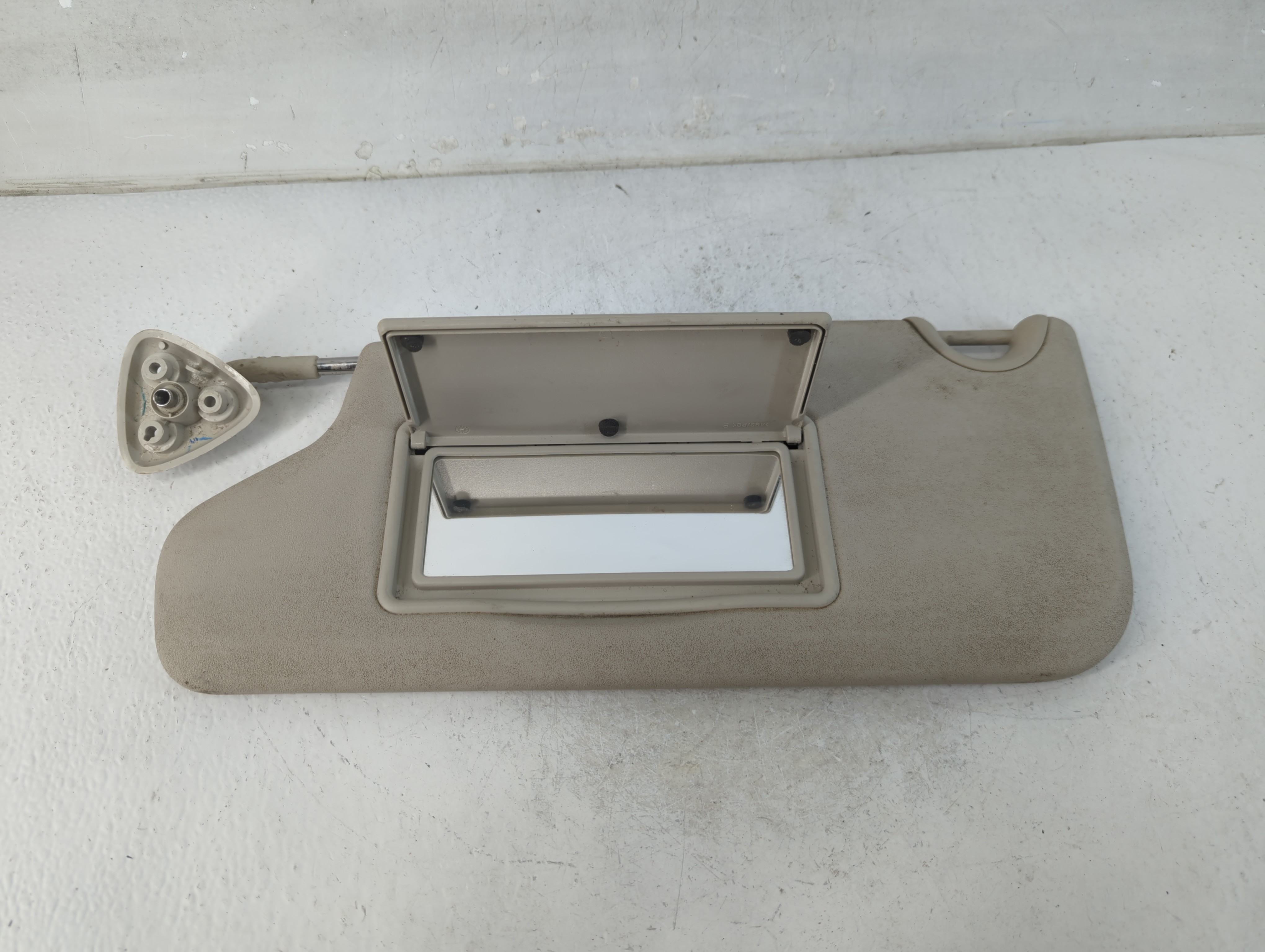 Picture of 2011-2020 Dodge Journey Passenger Sun Visor Mirror Right Sunvisor 795715