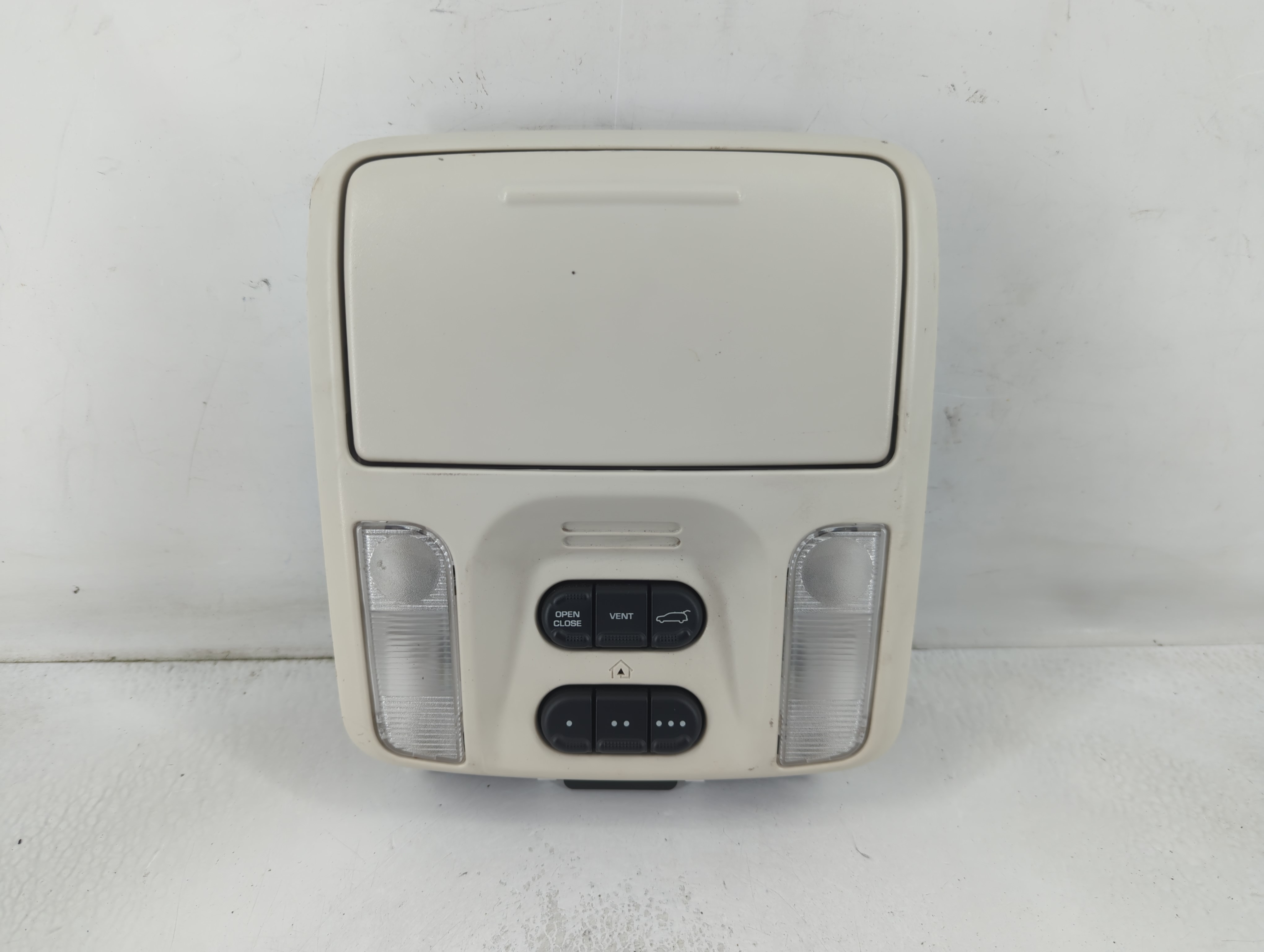 Picture of 2002-2003 Dodge Durango Overhead Roof Console Interior Dome Light 795841