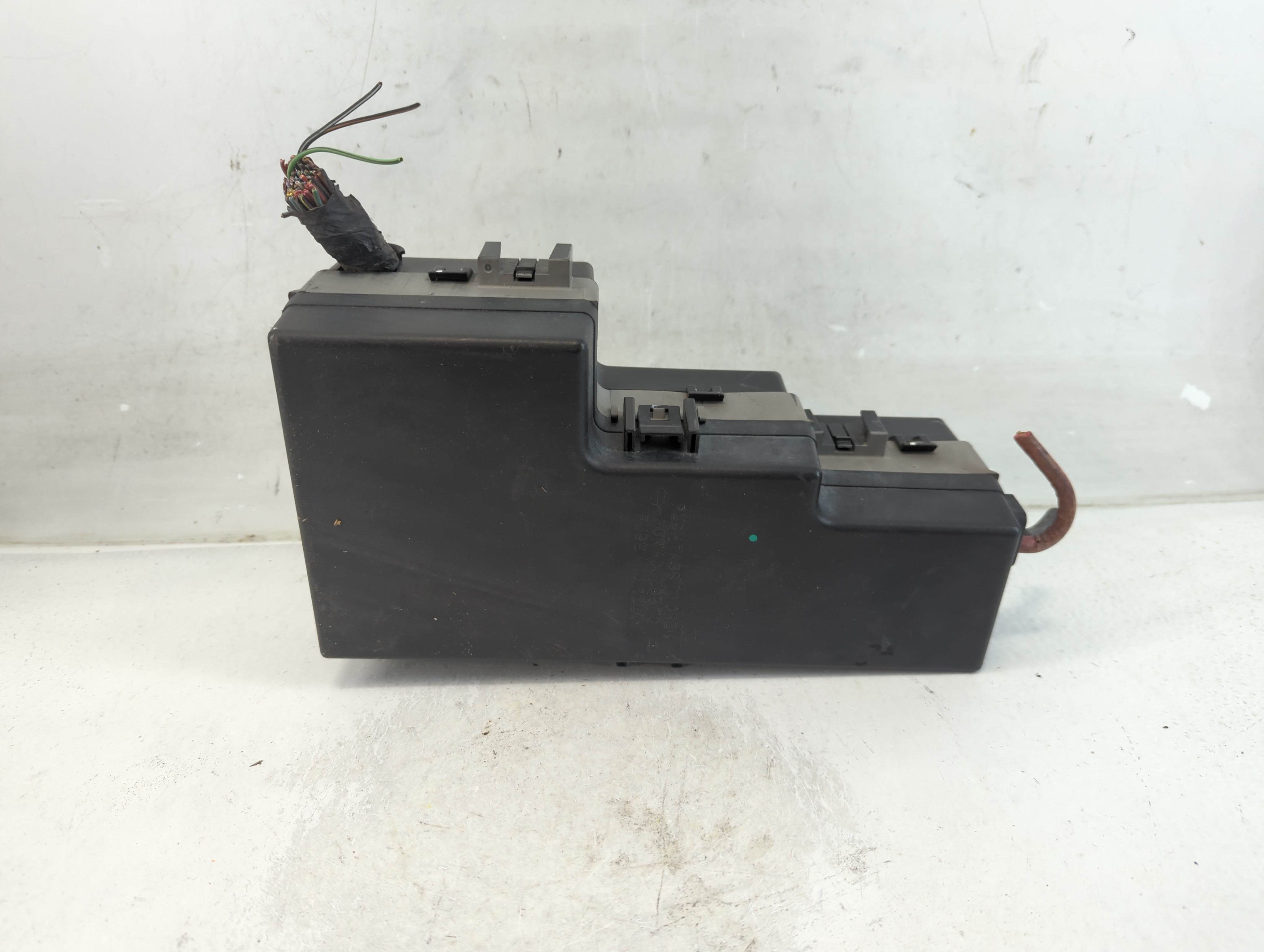 2000-2003 Dodge Durango Fusebox Fuse Box Relay Module 795936 - Oemusedautoparts1.com