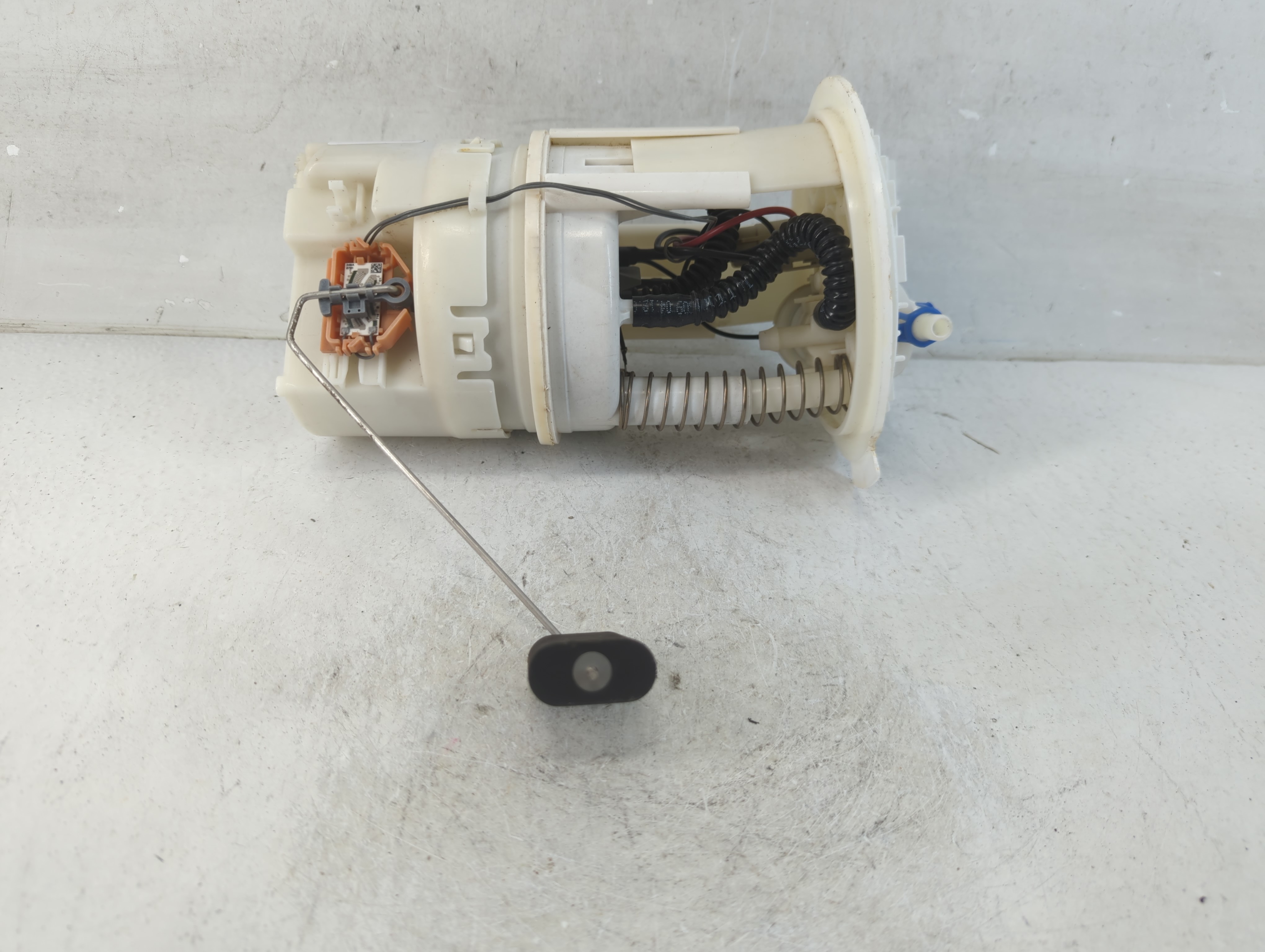 Picture of 2005-2007 Dodge Grand Caravan Electrical Gas Fuel Pump Assembly 796152