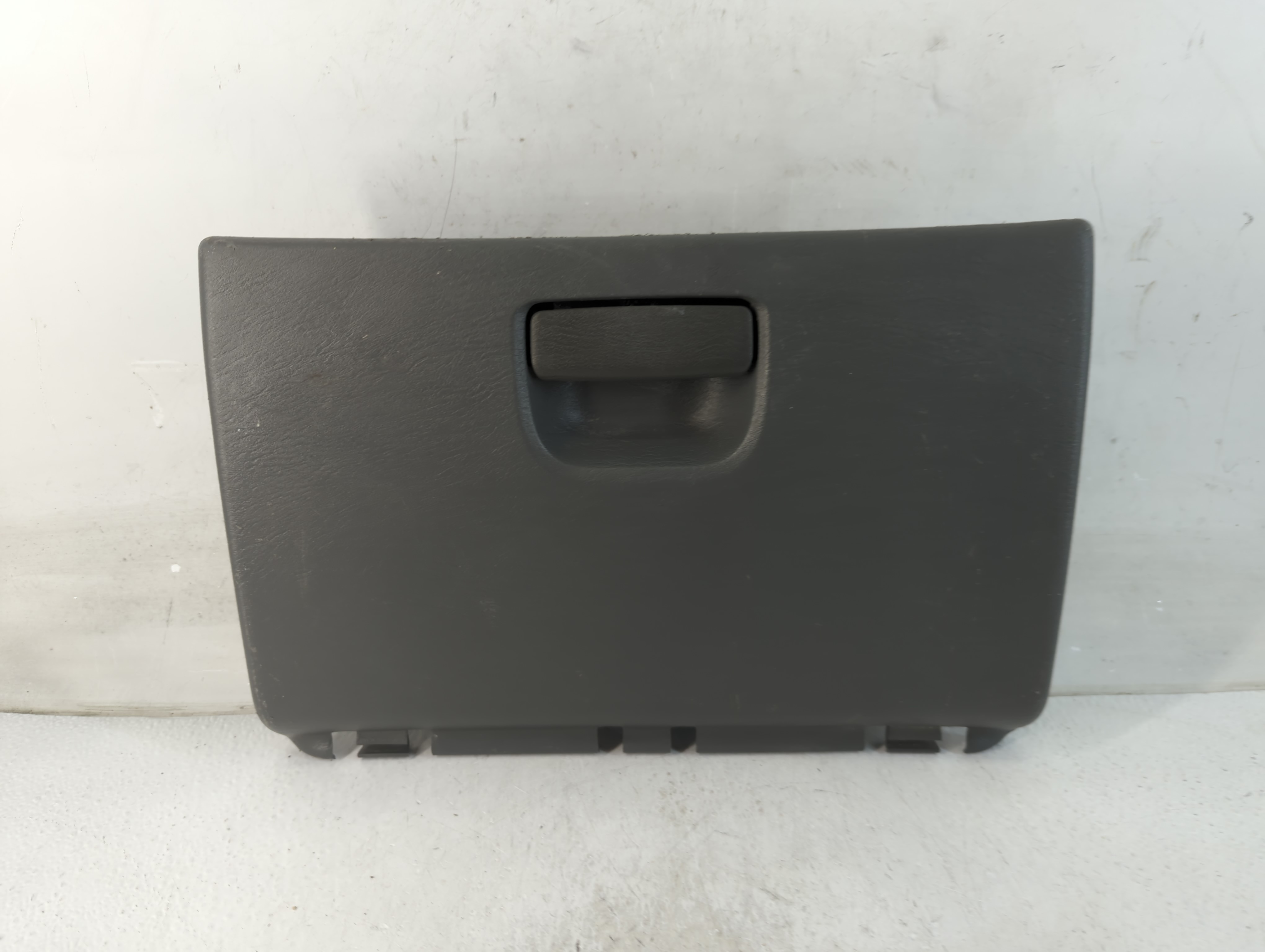 Picture of 2007 Dodge Grand Caravan Passenger Glove Box Door Storage Compartment 796168