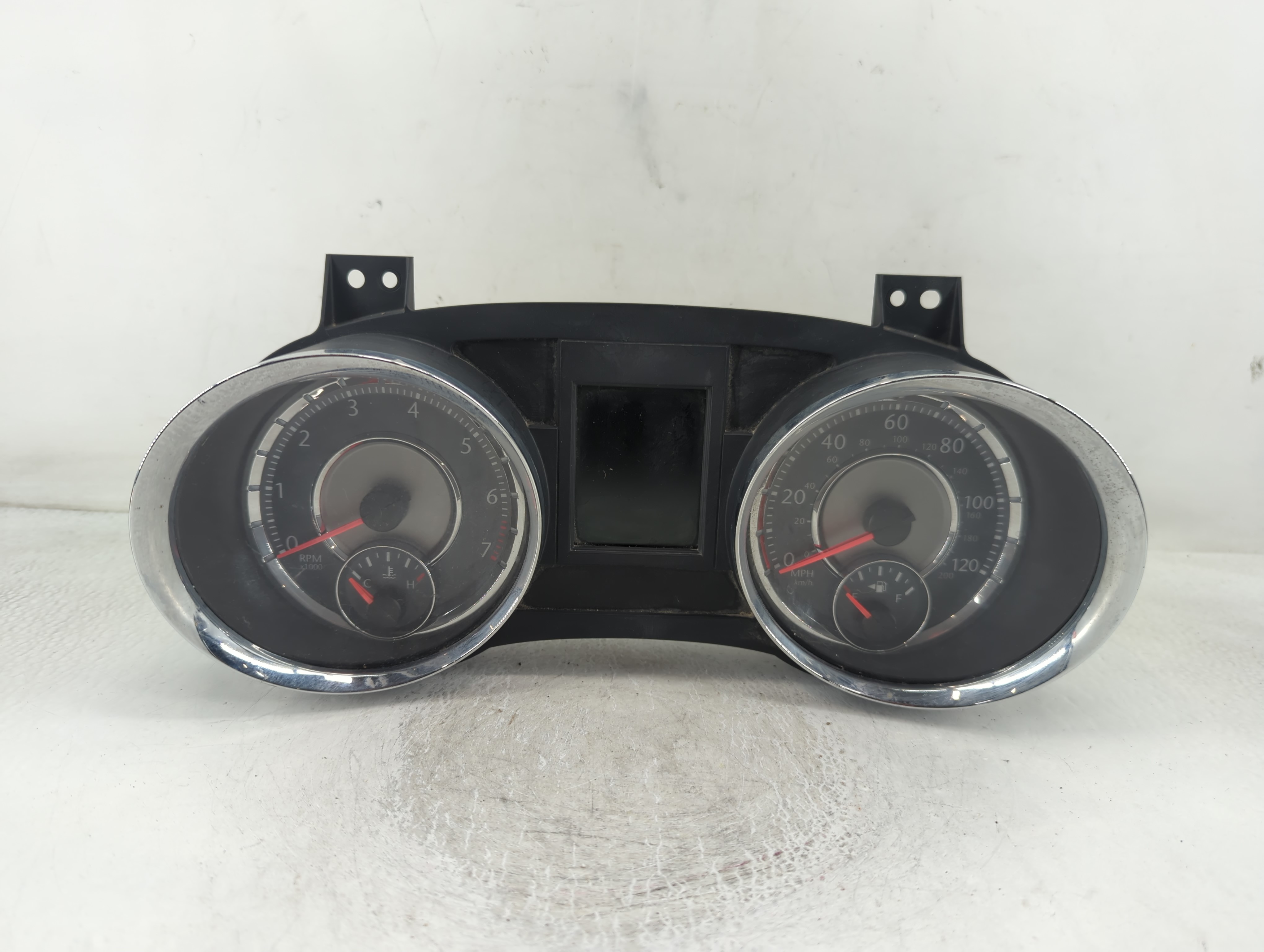 Picture of 2011-2011 Chrysler Town & Country Speedometer Instrument Cluster Gauges 796194