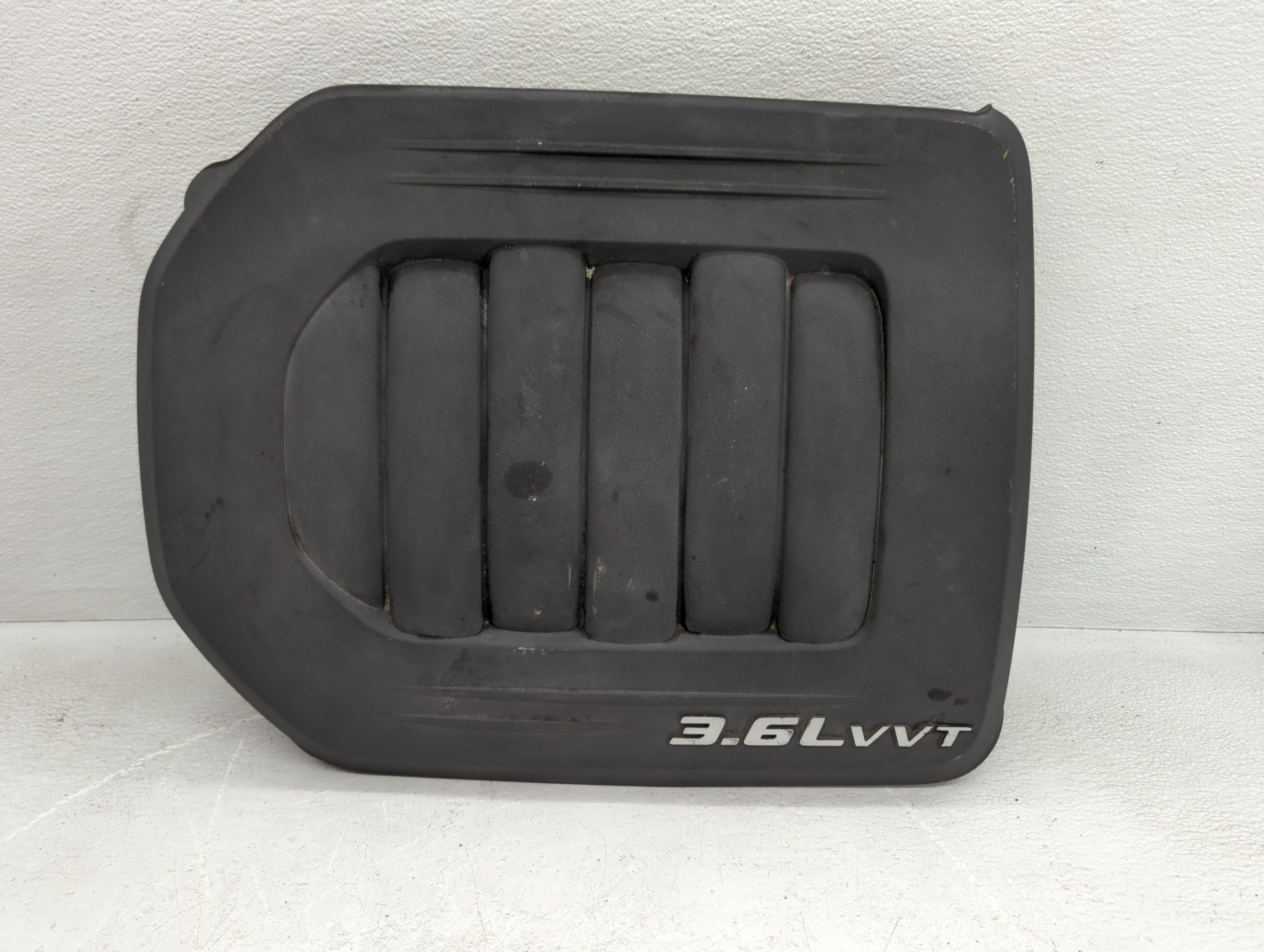 Picture of 2011 Chrysler Town & Country Engine Cover 796232