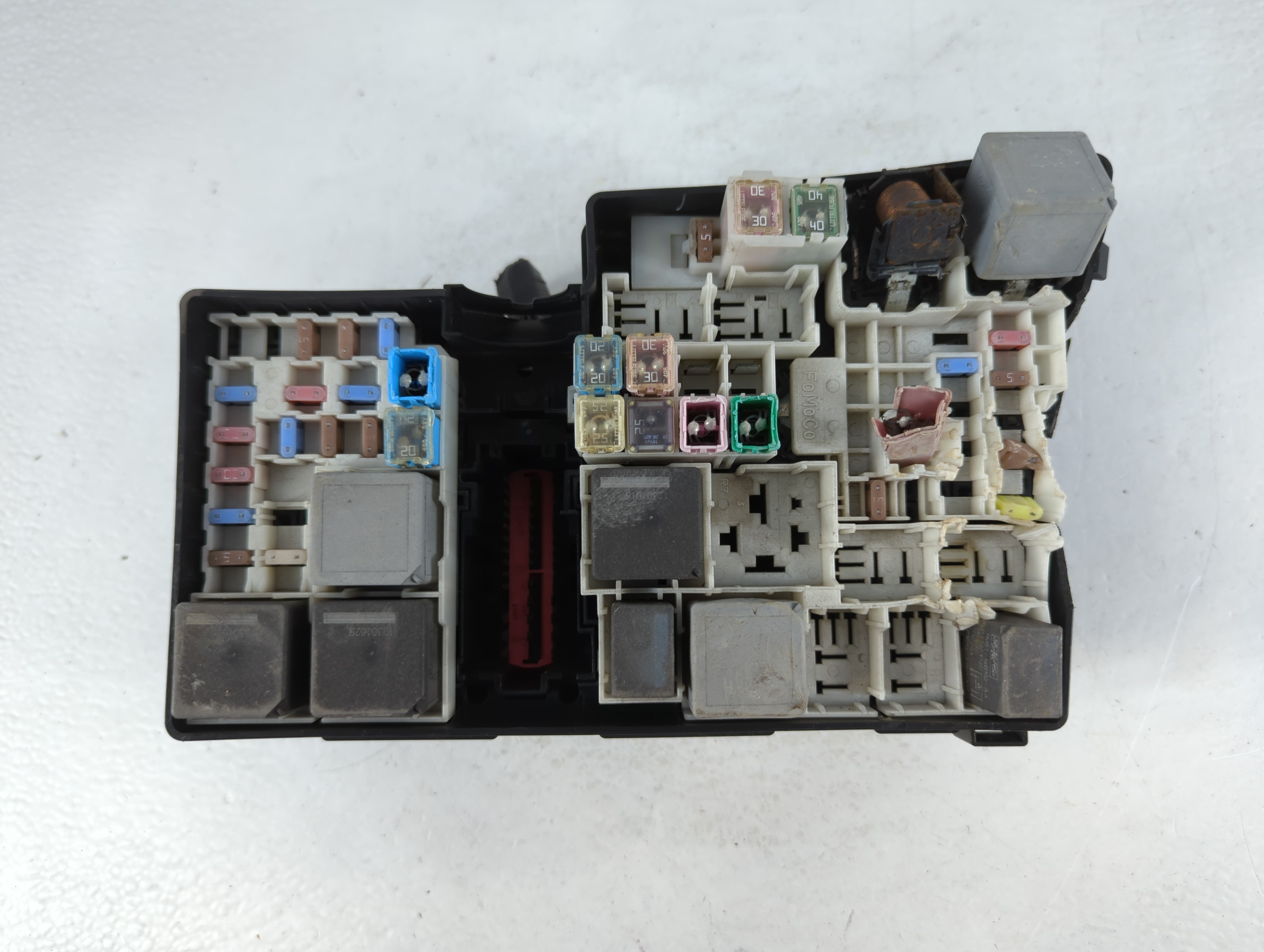 Picture of 2013-2016 Ford Escape Fusebox Fuse Box Relay Module 796674