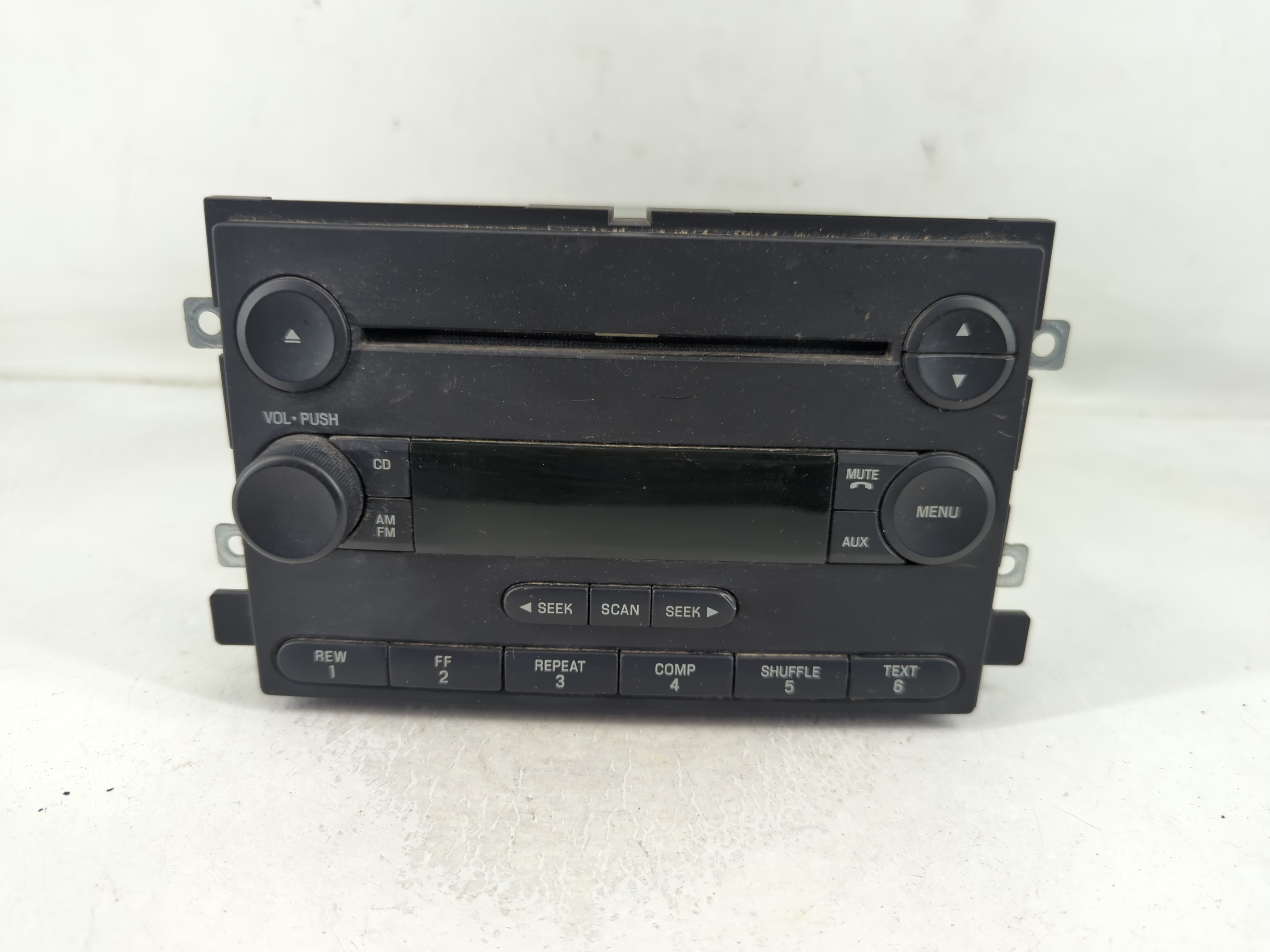 Picture of 2005-2005 Ford Freestyle Am Fm Cd Player Radio Receiver 796860