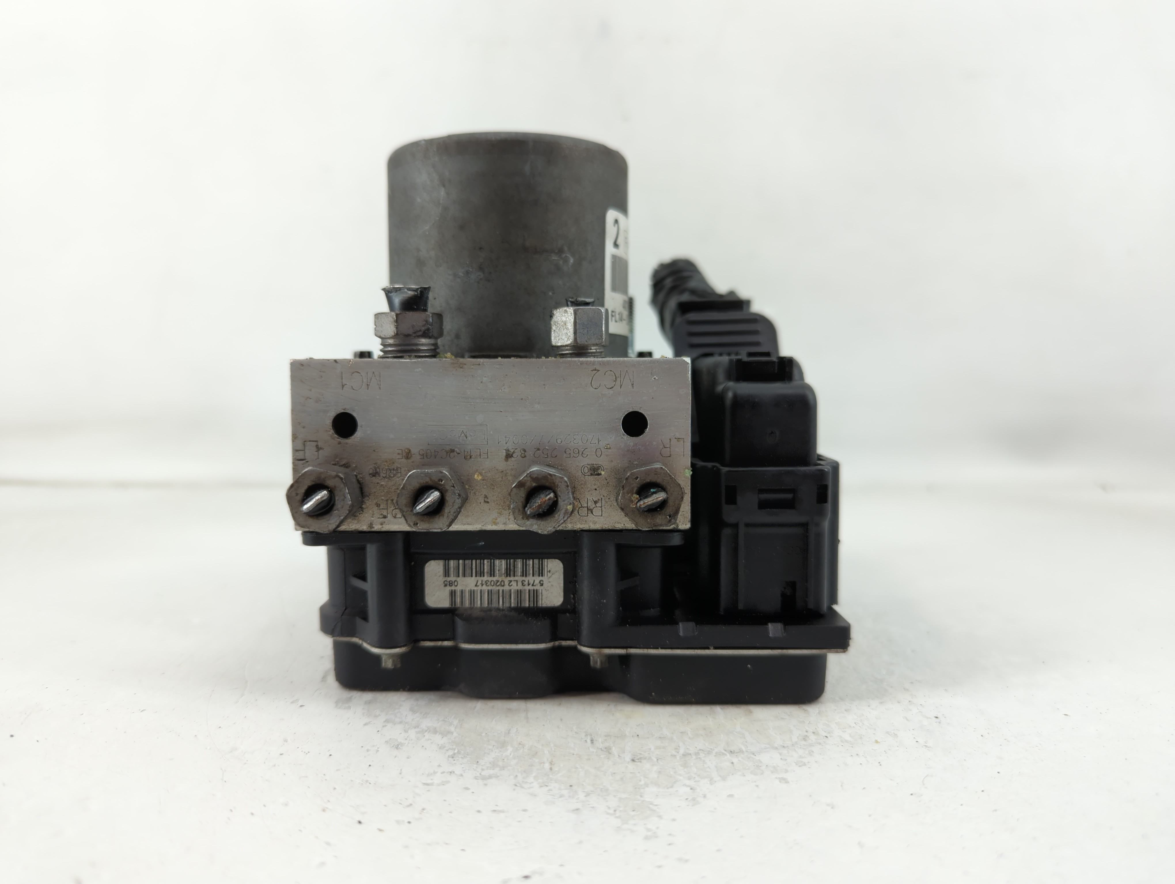 Ford Expedition Abs Pump Control Module 797399 - Oemusedautoparts1.com
