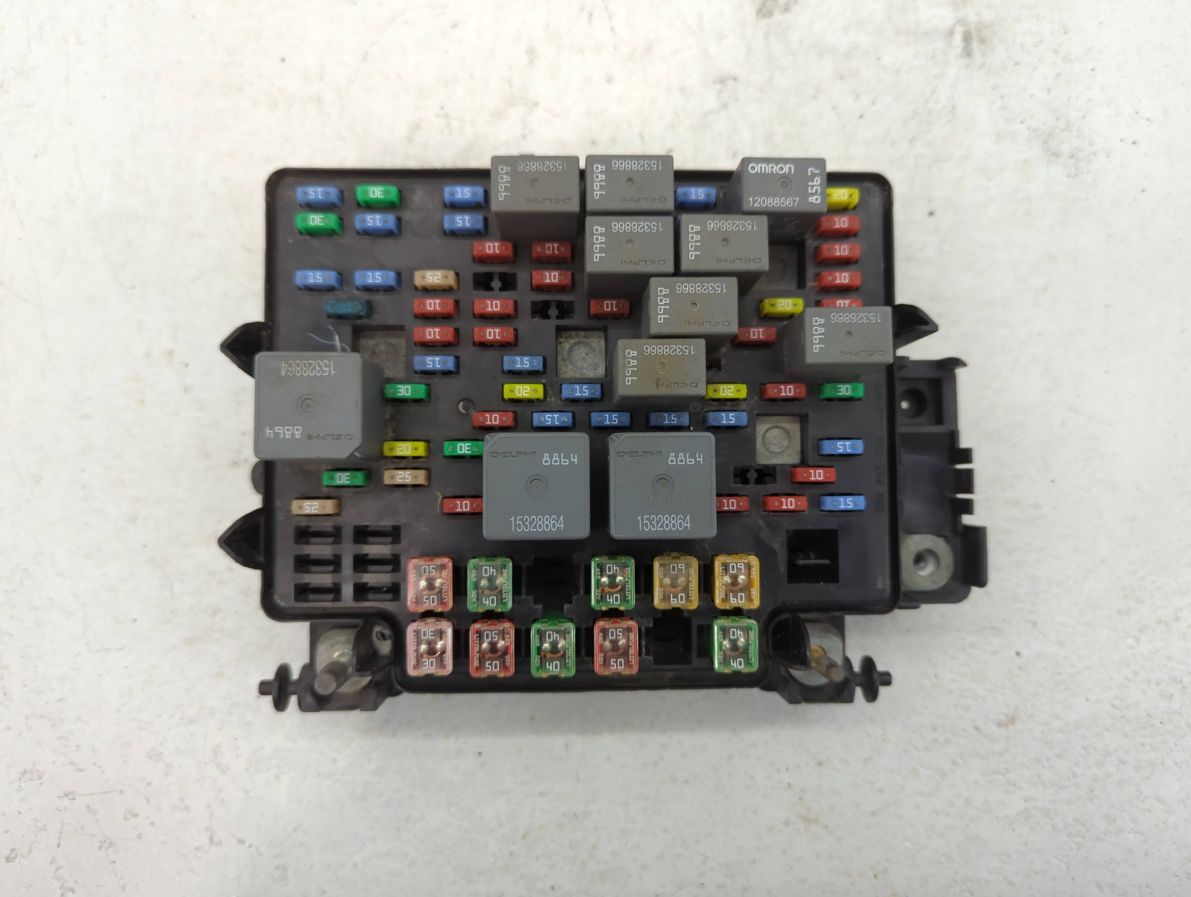 2003-2006 Cadillac Escalade Esv Fusebox Fuse Box Relay Module 15201930-02 797488 - Oemusedautoparts1.com