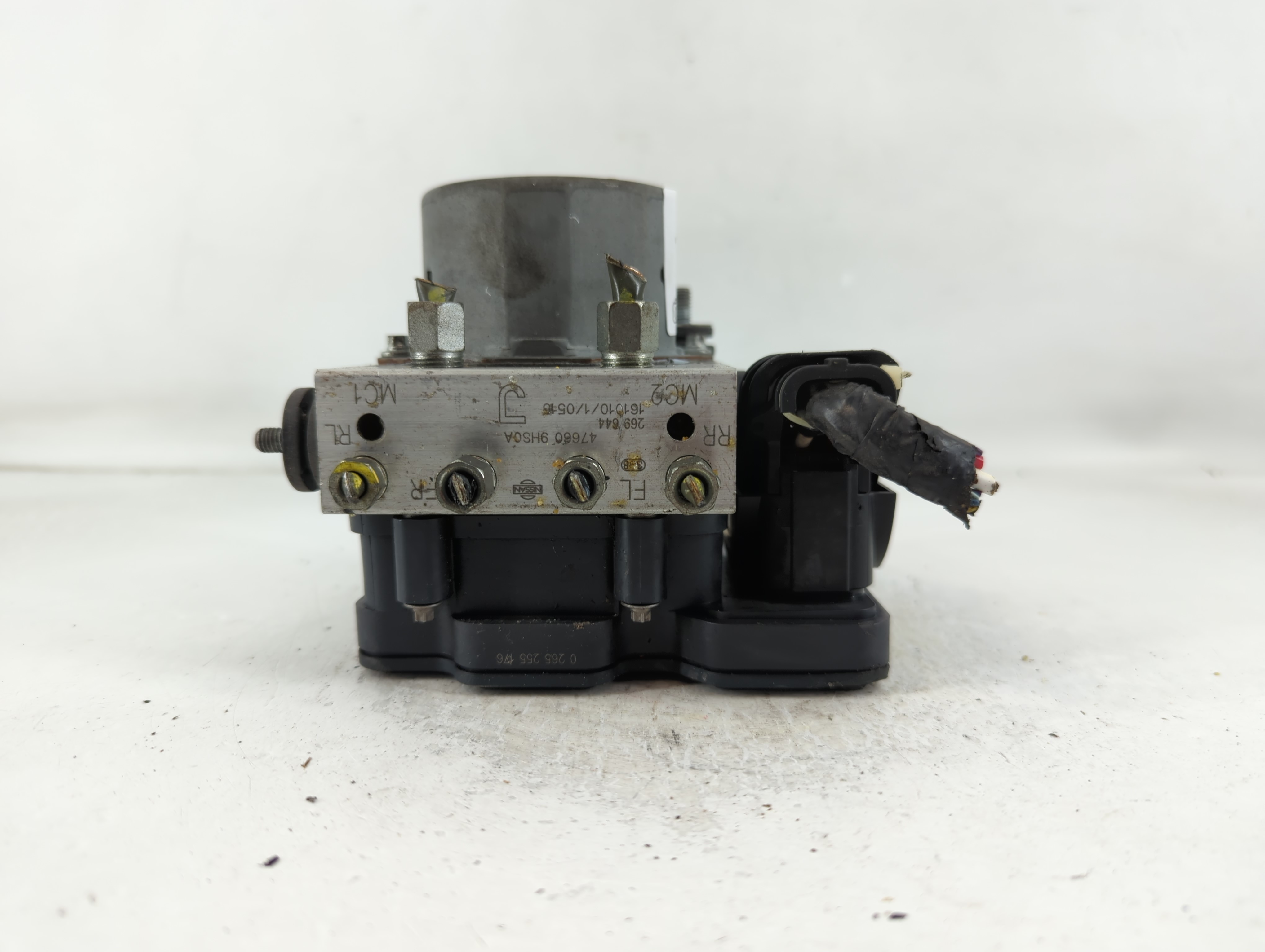 2016-2017 Nissan Altima Abs Pump Control Module 797490 - Oemusedautoparts1.com