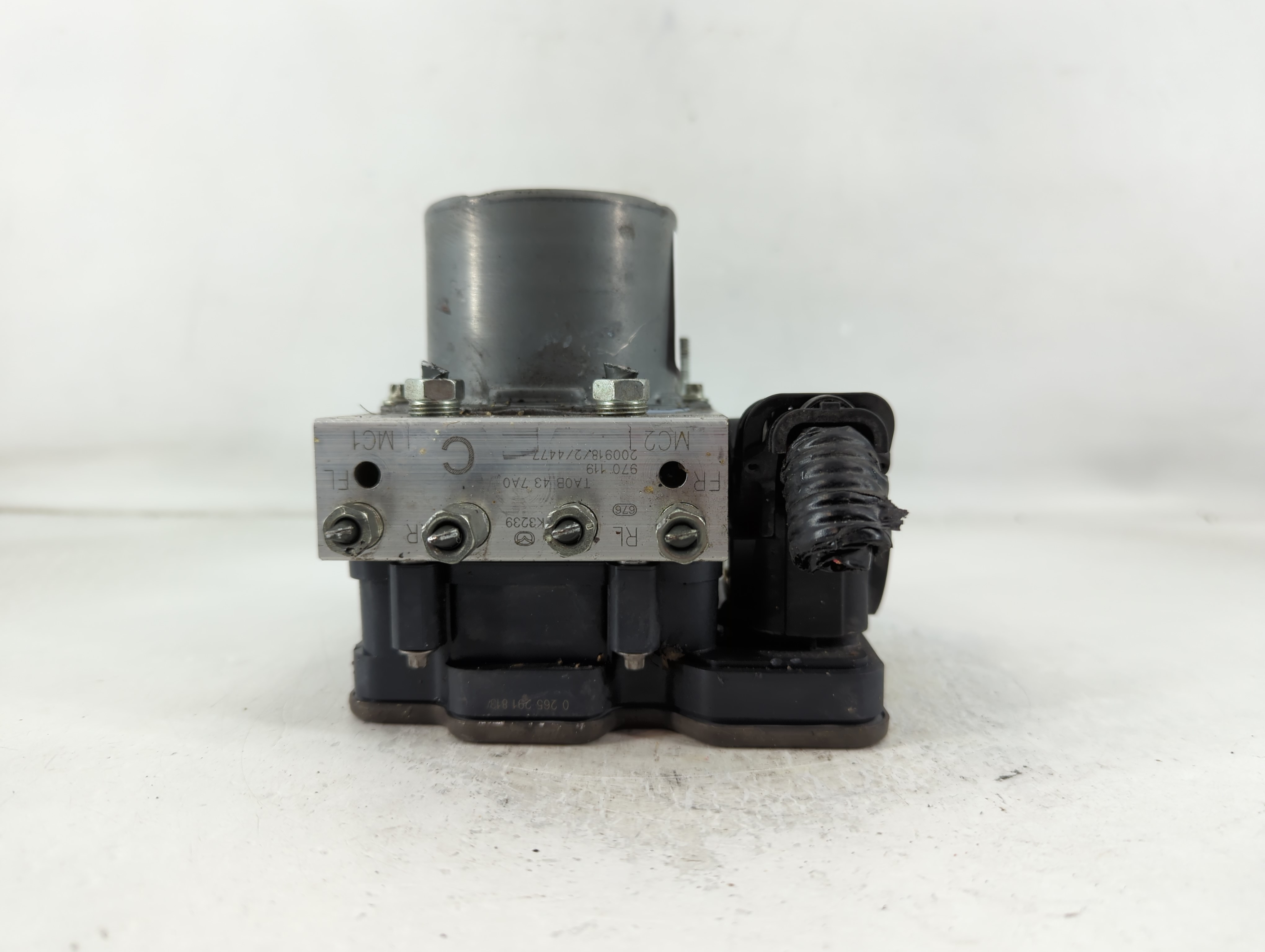 Picture of 2020-2022 Mazda Cx-9 Abs Pump Control Module 797493
