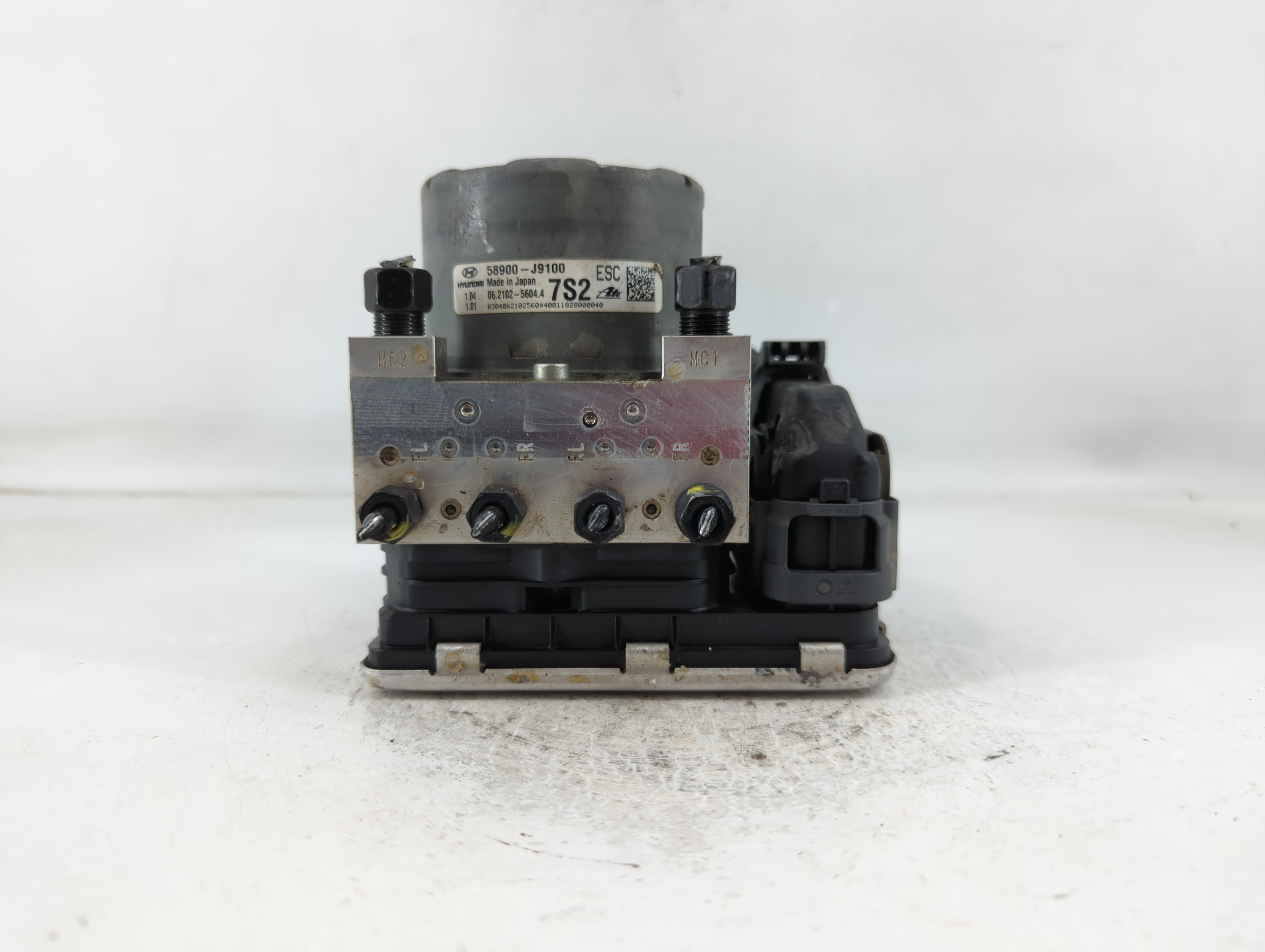 2018-2020 Hyundai Kona Abs Pump Control Module 797530 - Oemusedautoparts1.com