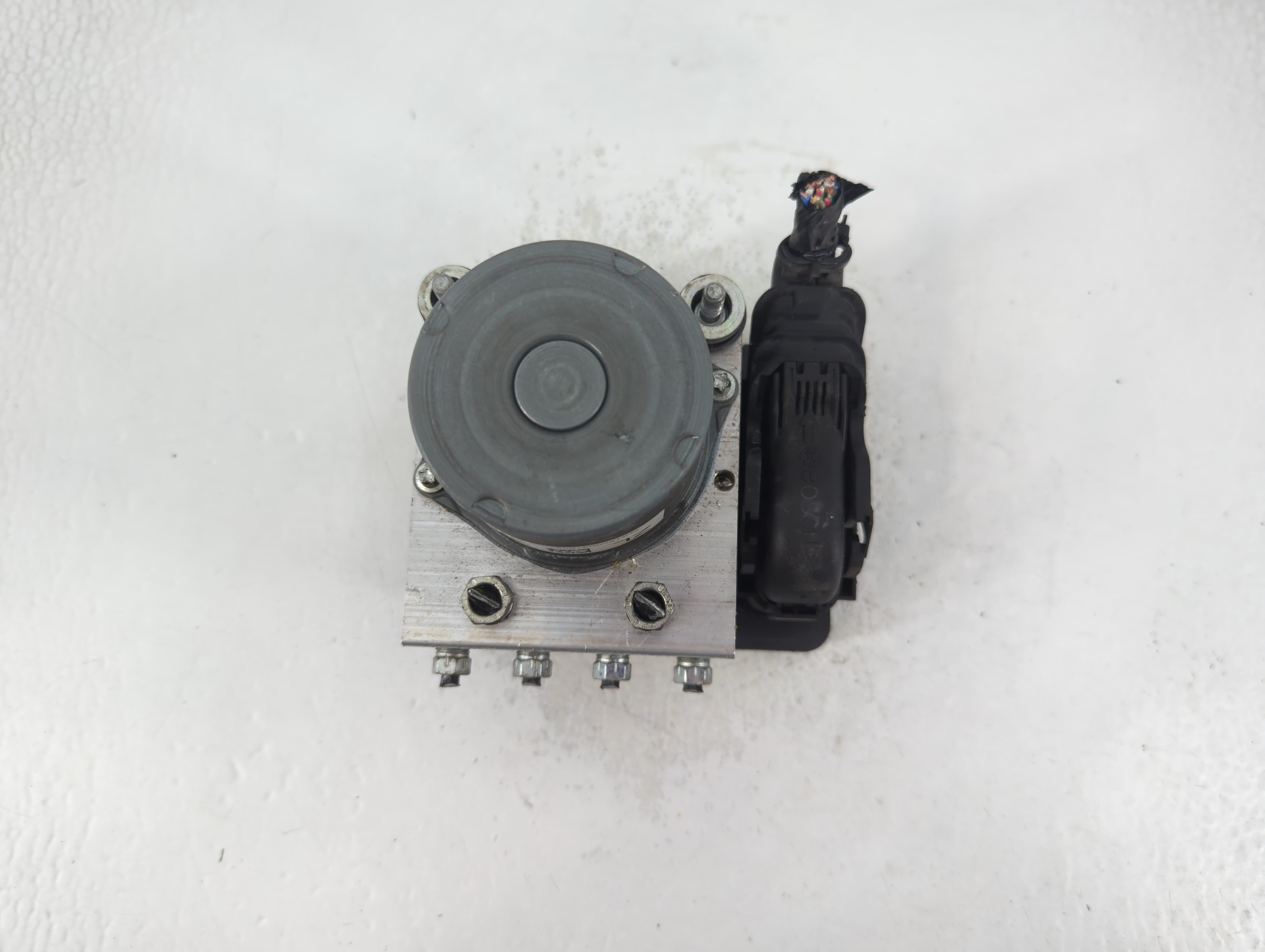 2018-2020 Toyota Camry Abs Pump Control Module 797666 - Oemusedautoparts1.com