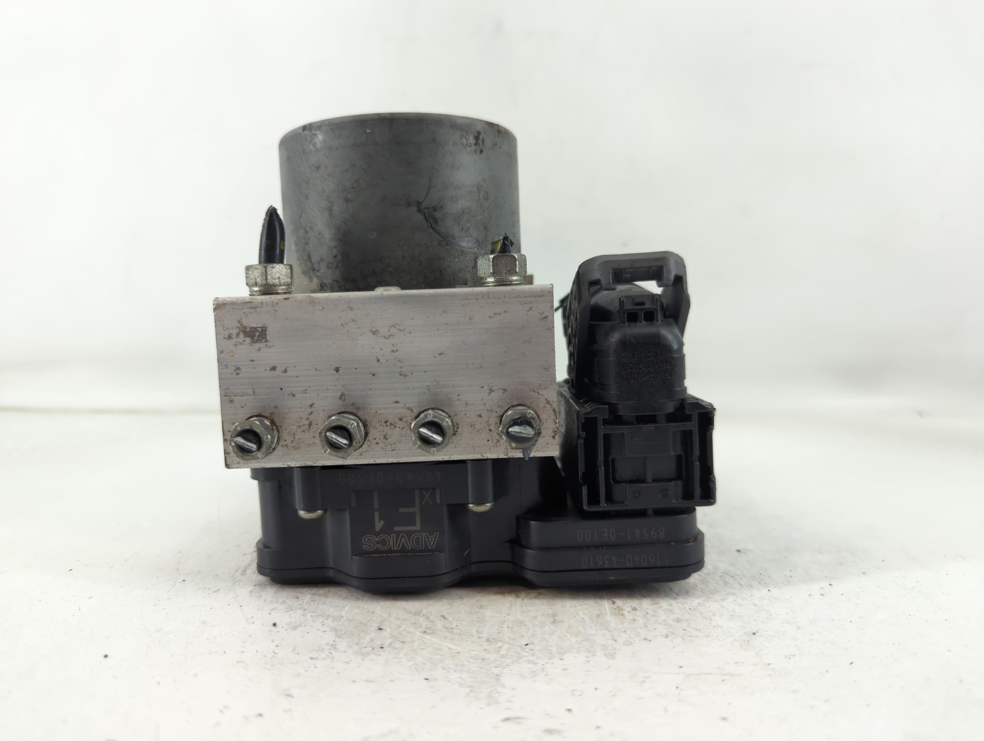 2017-2019 Toyota Highlander Abs Pump Control Module 797725 - Oemusedautoparts1.com